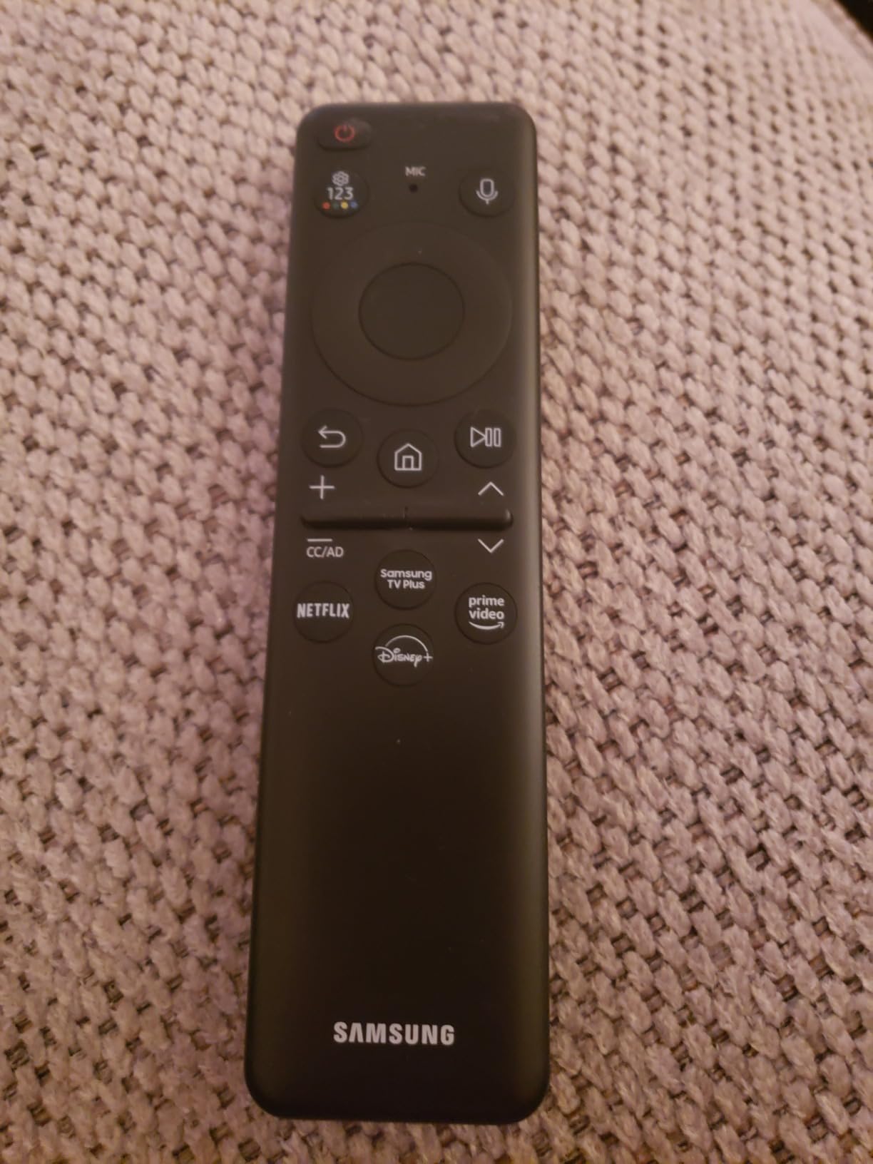 SAMSUNG 55-Inch Class QLED Q60A Series - 4K UHD Dual LED Quantum HDR Smart TV with Alexa Built-in (QN55Q60AAFXZA, 2021 Model) - Customer Photo 2
