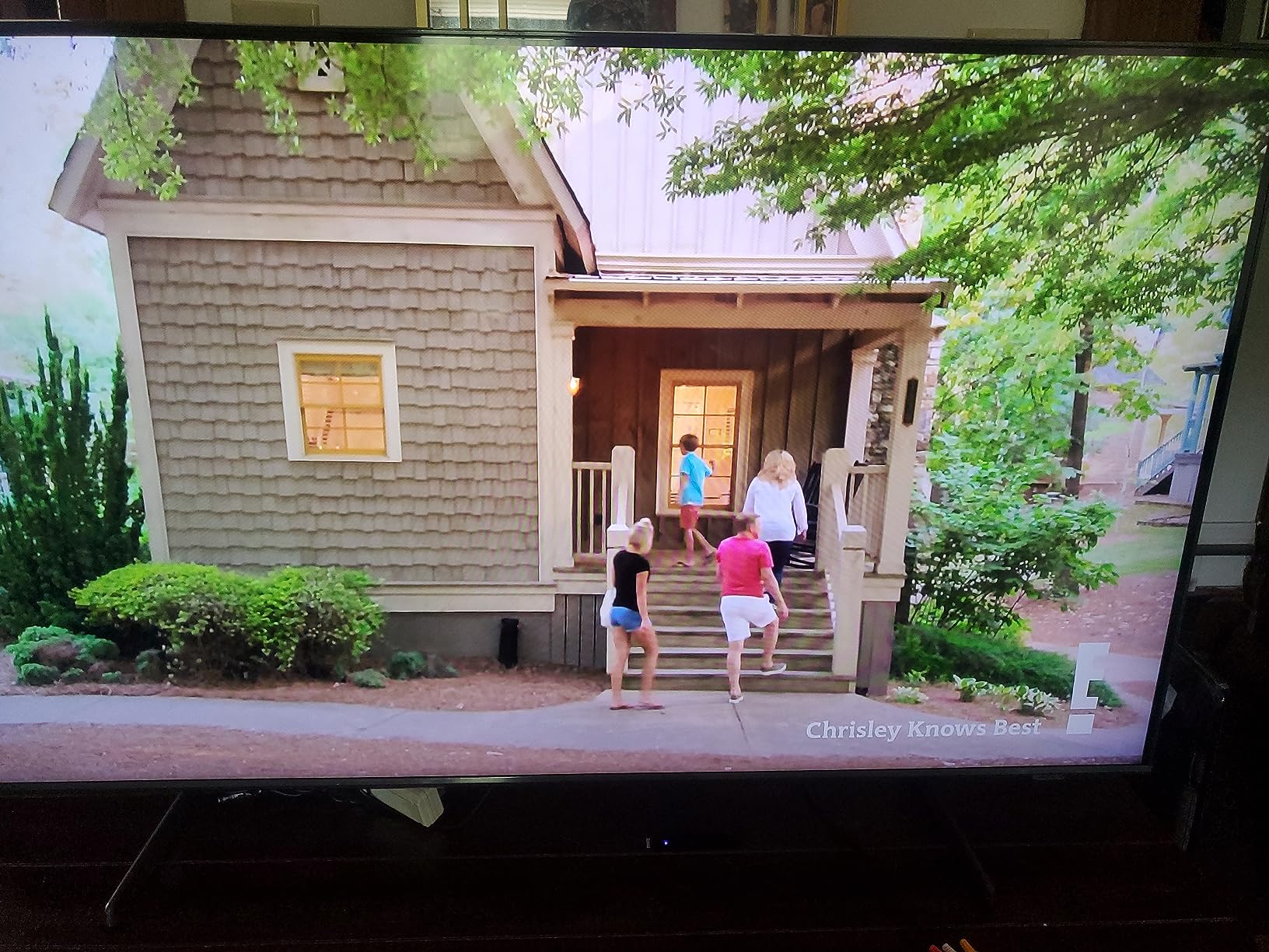SAMSUNG 75-Inch Class QLED 4K Q60C Series Quantum HDR, Dual LED, Object Tracking Sound Lite, Q-Symphony, Motion Xcelerator, Gaming Hub, Smart TV with Alexa Built-in (QN75Q60C, 2023 Model) - Customer Photo 2