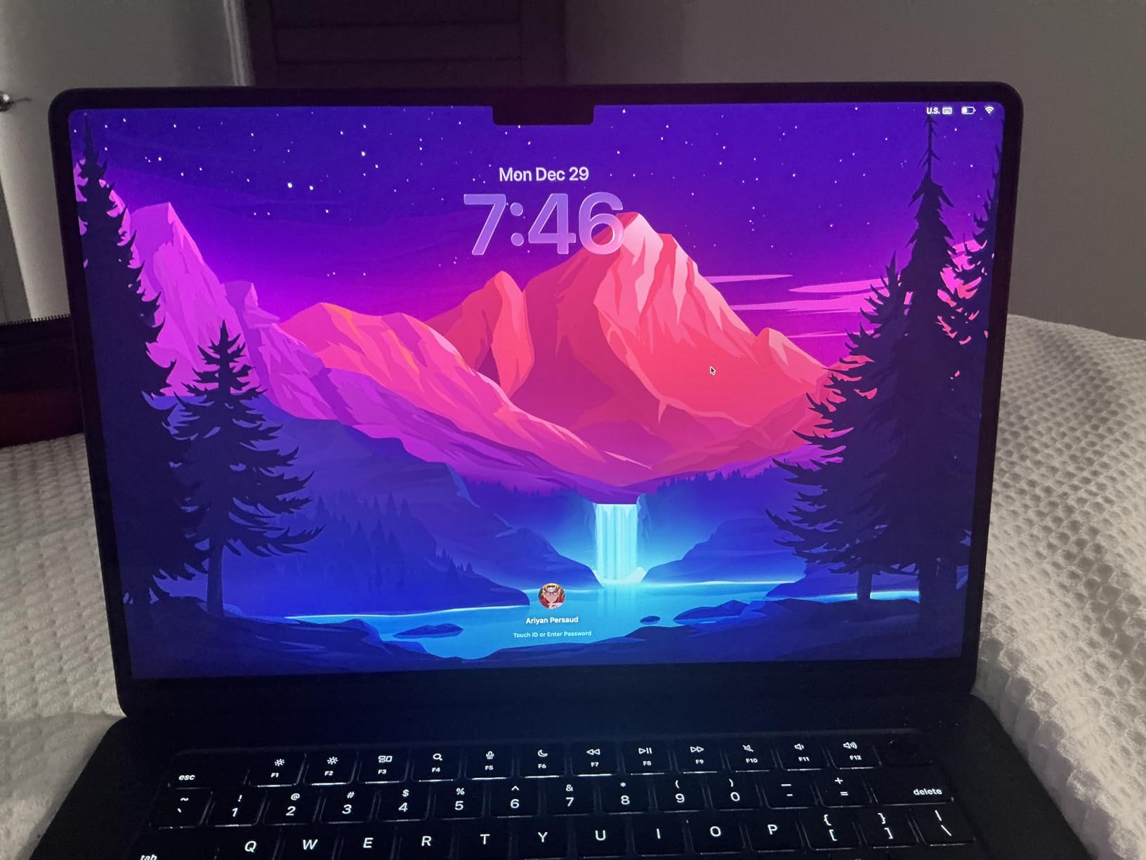 Apple 2025 MacBook Air 15-inch Laptop with M4 chip: Built for Apple Intelligence, 15.3-inch Liquid Retina Display, 16GB Unified Memory, 512GB SSD Storage, Touch ID; Midnight with AppleCare+ (3 Years) - Customer Photo 2