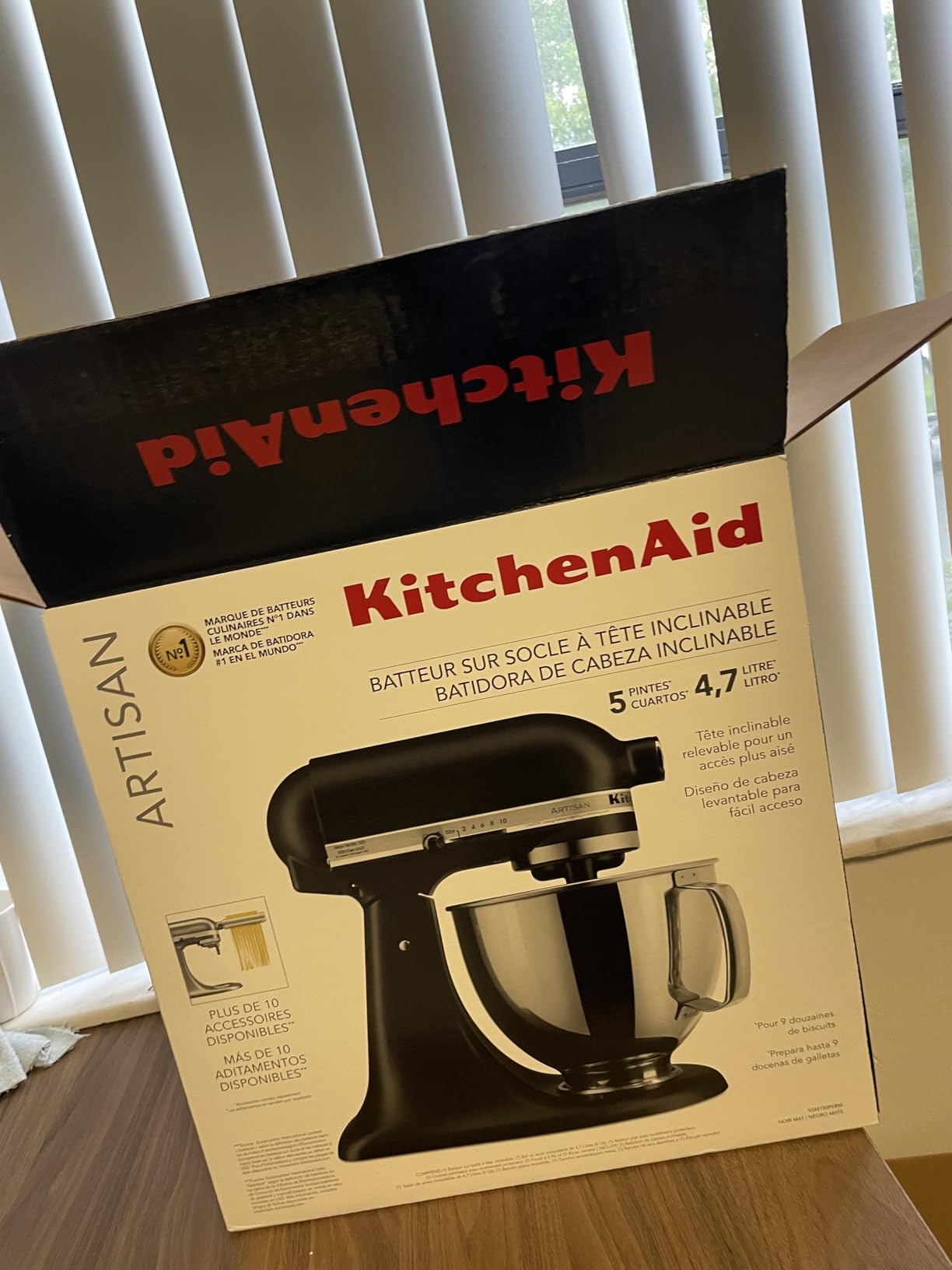 Artisan Series 5 Quart Tilt Head Stand Mixer with Pouring Shield KSM150PS, White customer photo 2