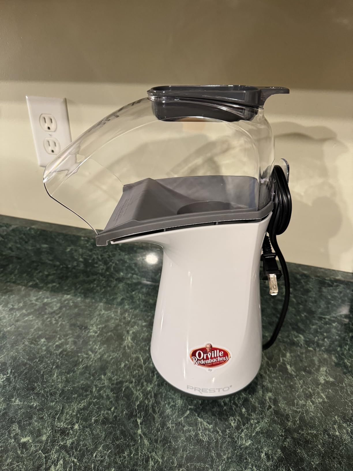 Presto 04820 Poplite Hot Air Popcorn Popper - Built-In Measuring Cup + Melts Butter, Easy to Clean, Built-In Cord Wrap, 18 Cups, Yellow - Customer Photo 1