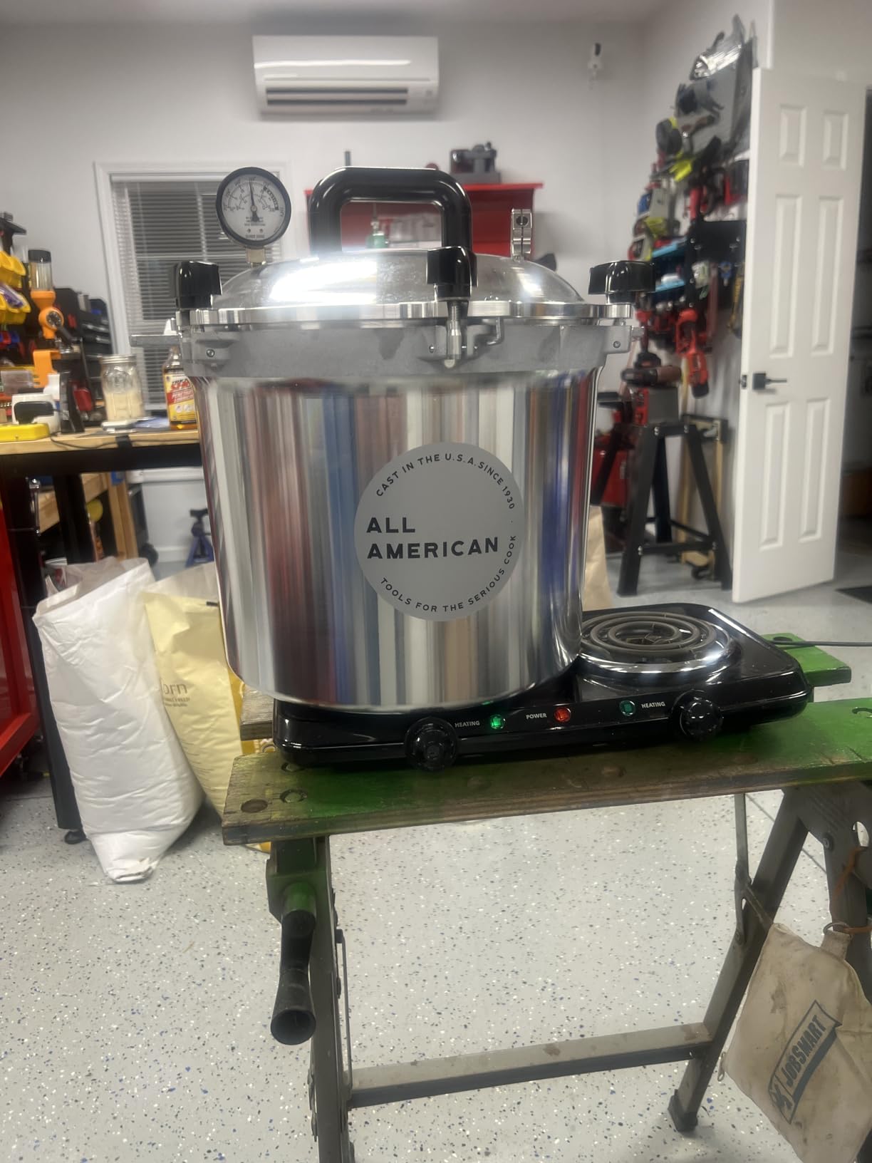 All American 1930: 25qt Pressure Cooker/Canner (The 925) - Exclusive Metal-to-Metal Sealing System - Easy to Open & Close - Suitable for Gas, Electric, or Flat Top Stoves - Made in the USA Customer Review All American 1930: 25qt Pressure Cooker/Canner (The 925) - Exclusive Metal-to-Metal Sealing System - Easy to Open & Close - Suitable for Gas, Electric, or Flat Top Stoves - Made in the USA - Customer Photo 2