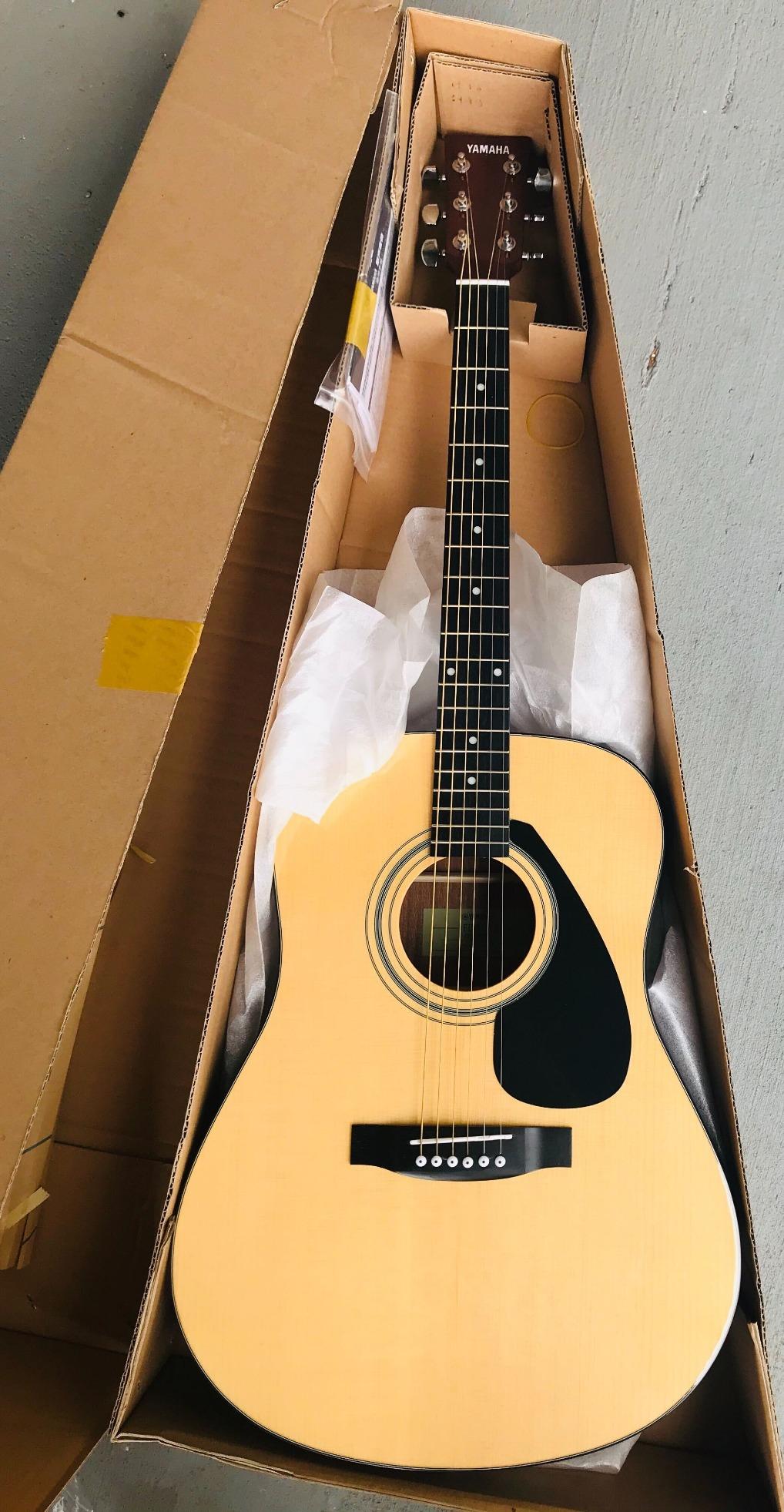 Yamaha GigMaker Deluxe Acoustic Guitar Package with FD01S Guitar, Gig Bag, Tuner, Strap and Picks - Natural Customer Review Yamaha GigMaker Deluxe Acoustic Guitar Package with FD01S Guitar, Gig Bag, Tuner, Strap and Picks - Natural - Customer Photo 1