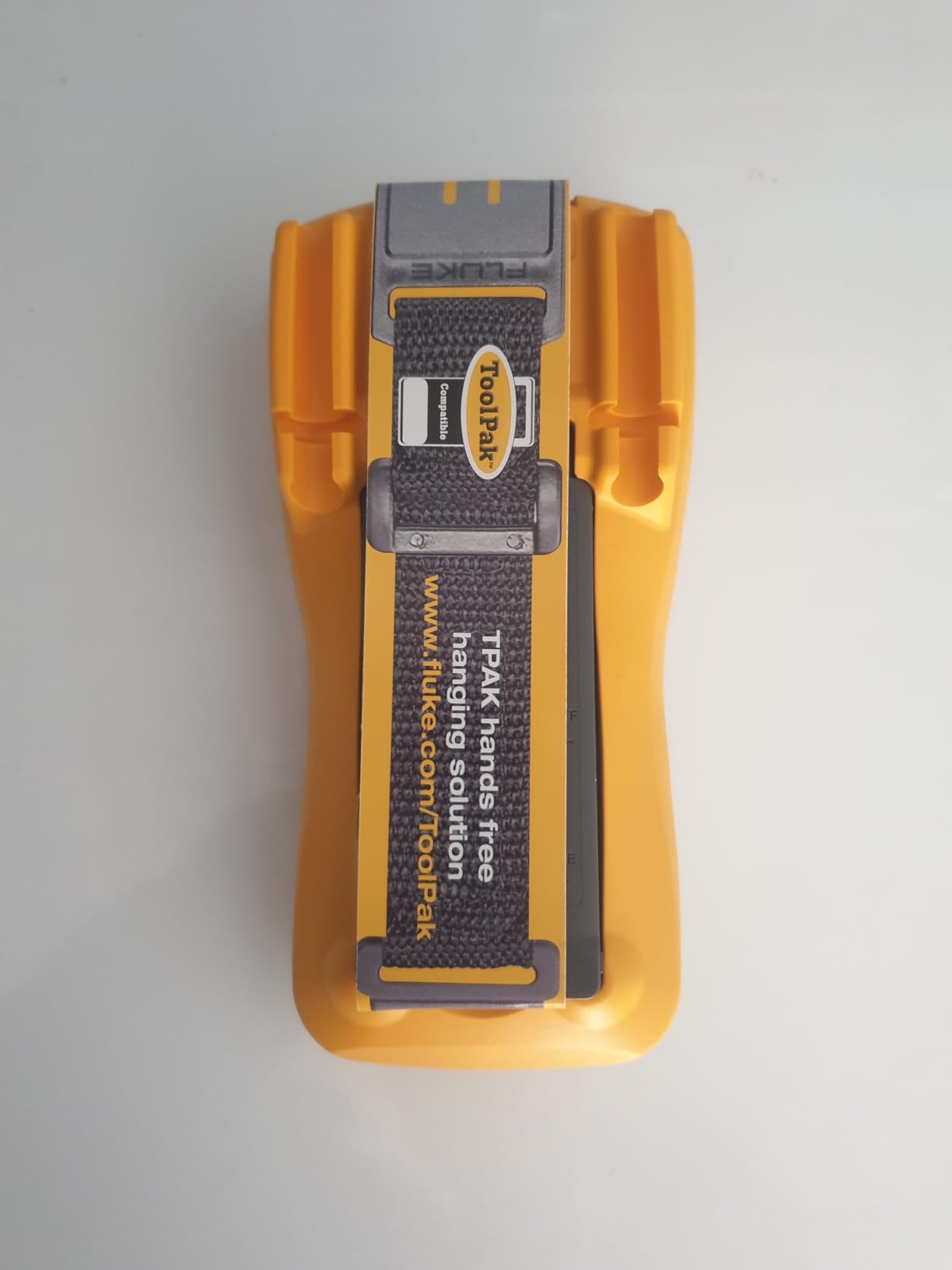 Fluke 117 Digital Multimeter, Non-Contact AC Voltage Detection, Measures Resistance/Continuity/Frequency/Capacitance/Min Max Average, Automatic AC/DC Selection, Low Impedance Mode - Customer Photo 2