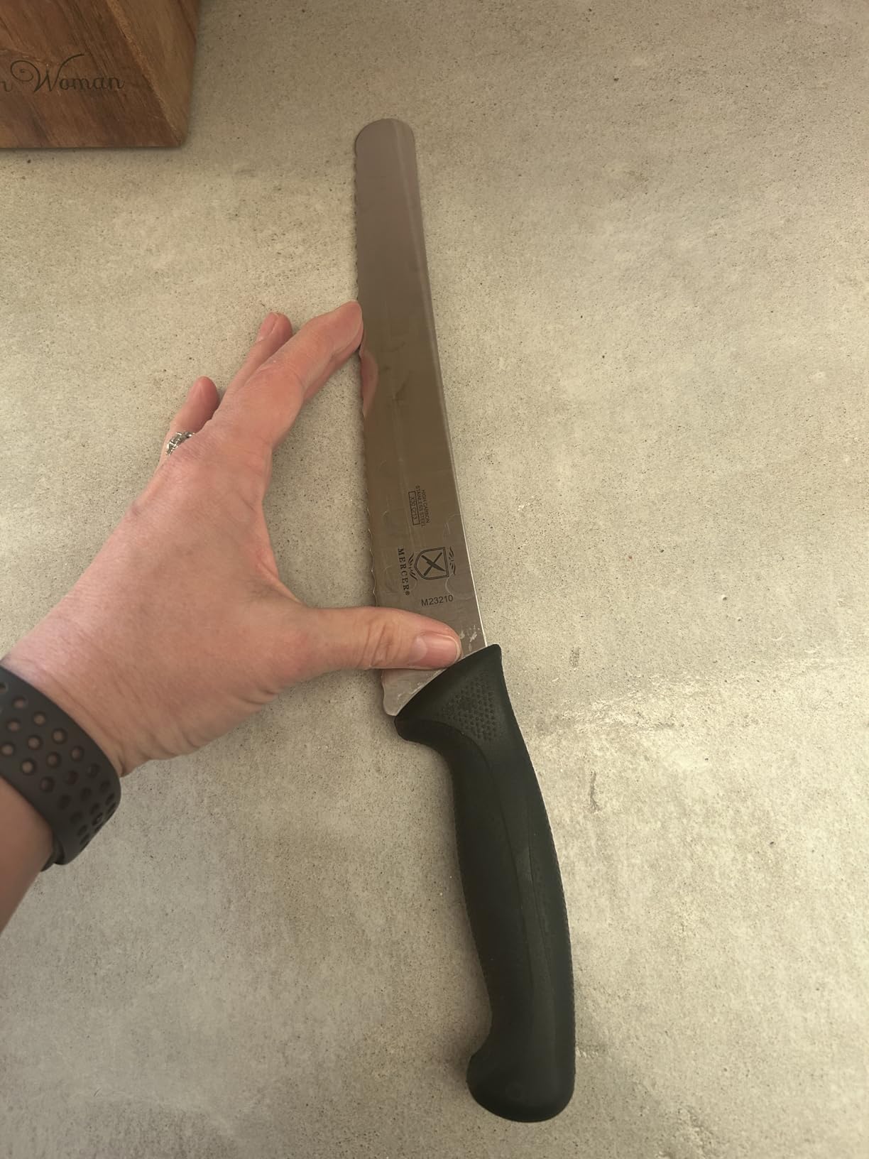 Mercer Culinary M23210 Millennia Black Handle, 10-Inch Wide Wavy Edge, Bread Knife - Customer Photo 1
