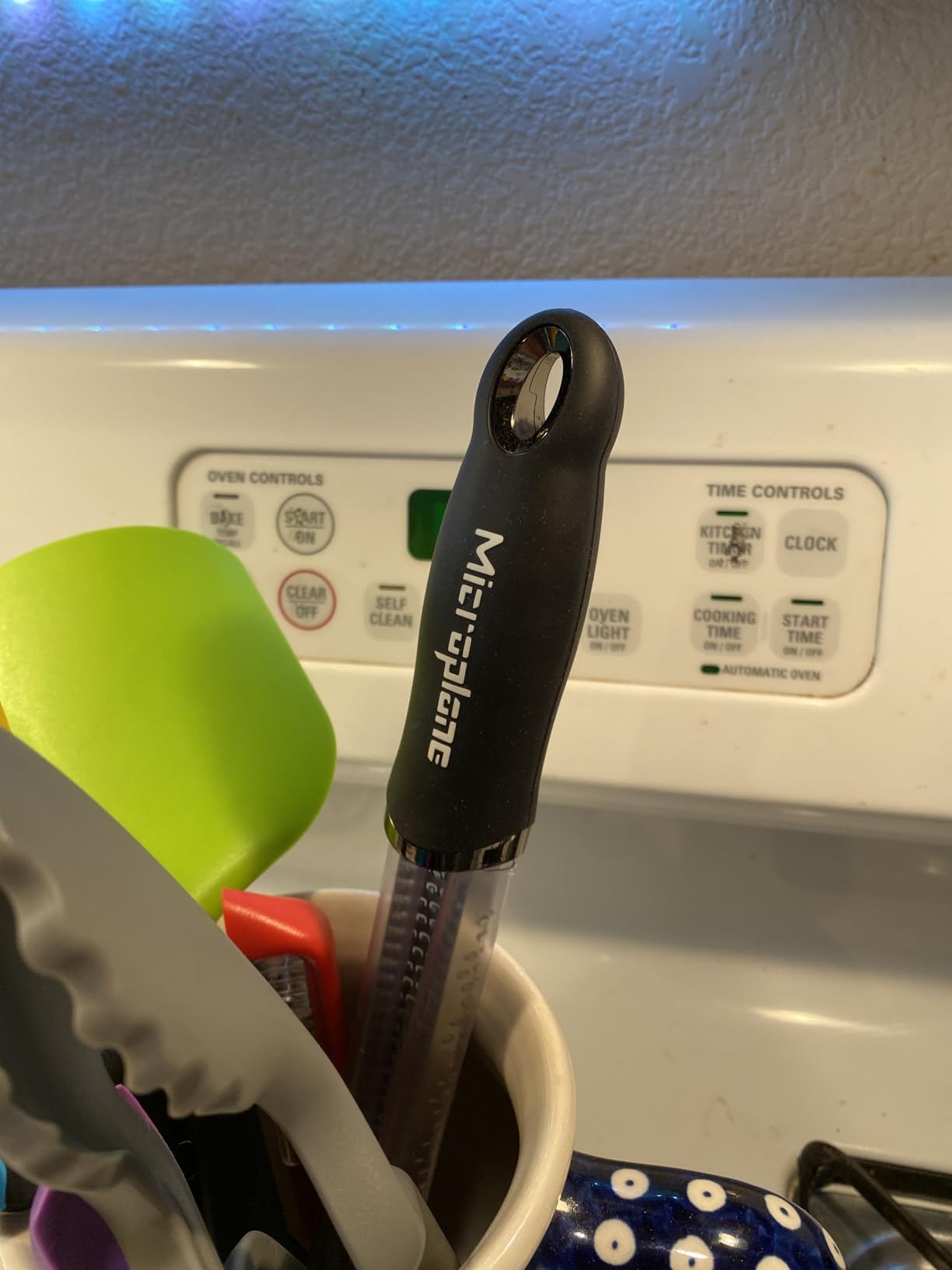 Microplane Premium Classic Series Zester 18/8, Black Customer Review Microplane Premium Classic Series Zester 18/8, Black - Customer Photo 1