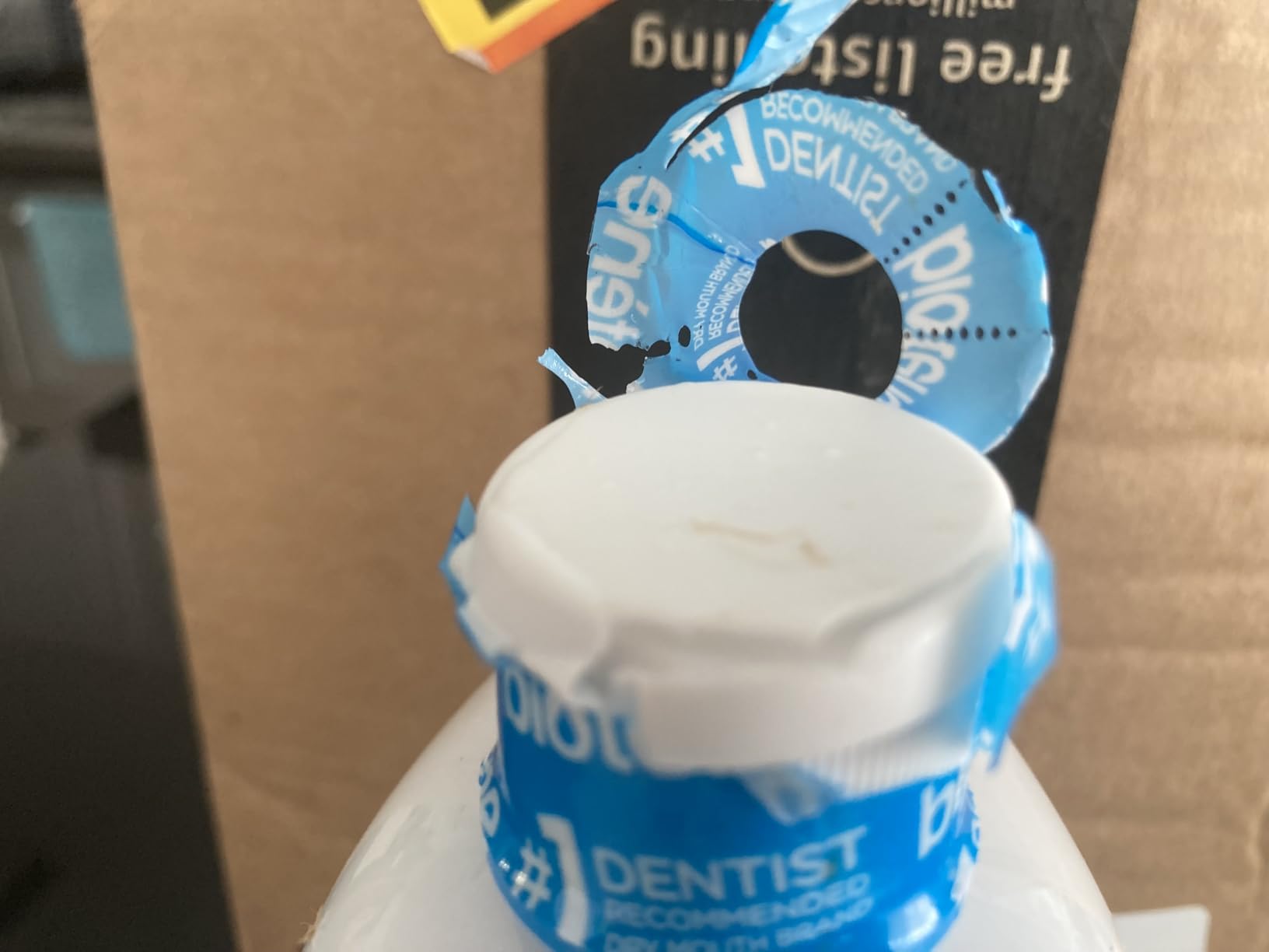 biotène Oral Rinse Mouthwash for Dry Mouth, Breath Freshener and Dry Mouth Treatment, Fresh Mint - 33.8 fl oz - Customer Photo 1