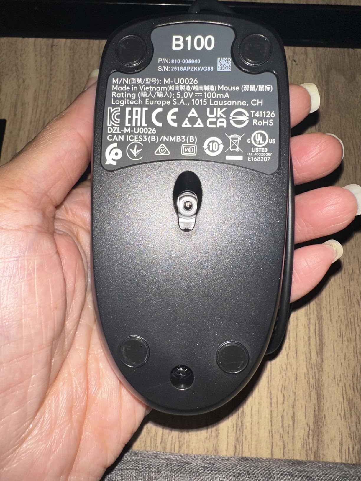 Logitech B100 Wired Mouse for Computer and Laptop, USB Corded Mouse, Right or Left Hand Use - Black customer photo 1