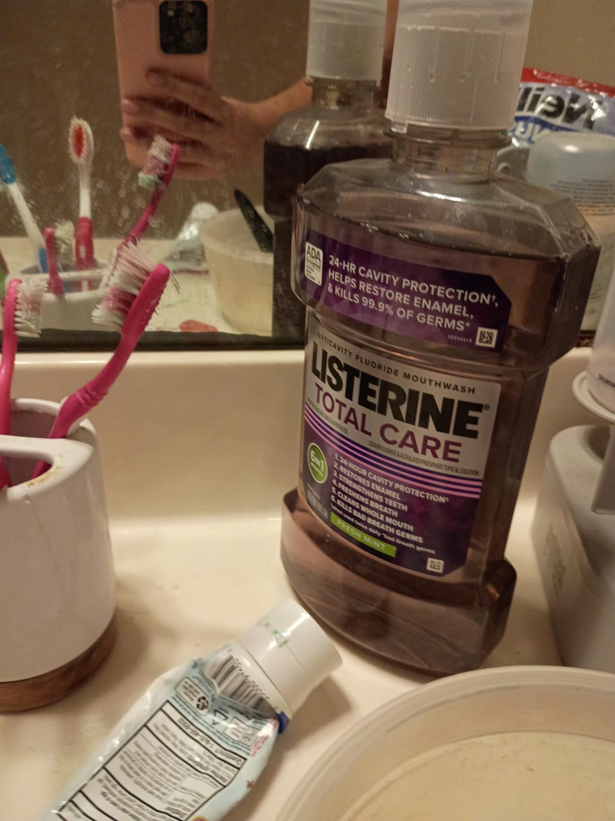 Listerine Total Care Intense Anticavity Fluoride Mouthwash, 6 Benefits in 1 Oral Rinse Helps Kill 99% of Bad Breath Germs, Prevents Cavities, Provides 360 Clean*, ADA-Accepted, Intense Mint, 1 L - Customer Photo 1