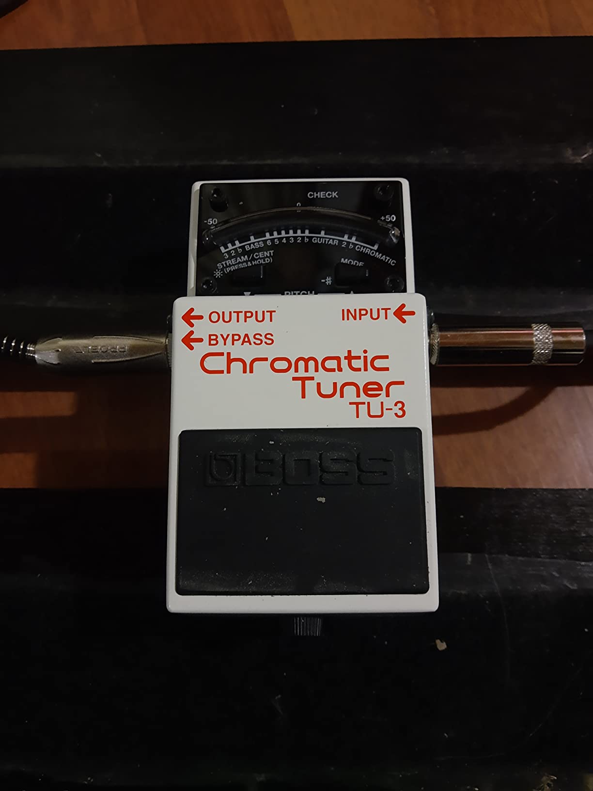 BOSS TU-3 Chromatic Floor Tuner for Guitar and Bass | Industry-Standard Performance | Tank-Tough BOSS Stompbox Body | 21-Segment LED Meter | Accurate to +/- One Cent | Accu-Pitch Sign Function - Customer Photo 2