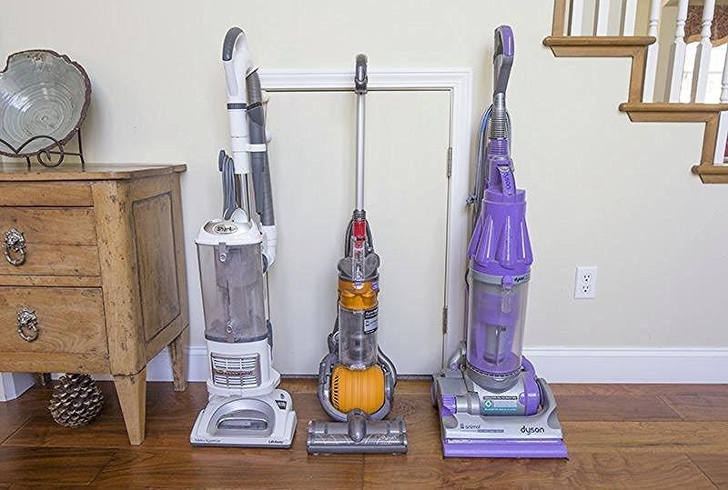 Shark Upright Vacuum Cleaner | Navigator Lift-Away | Swivel Steering | HEPA Filter | Vacuum for Pet Hair | Crevice Tool & Dusting Brush Included | For Carpets & Hard Floors | White/Silver | NV356E customer photo 1