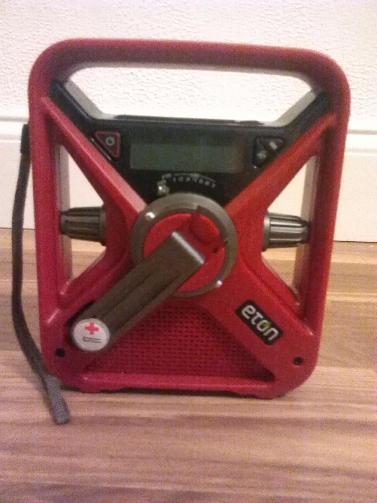 The American Red Cross FRX3 Hand Crank NOAA AM / FM Weather Alert Radio with Smartphone Charger, ARCFRX3WXR - Customer Photo 1