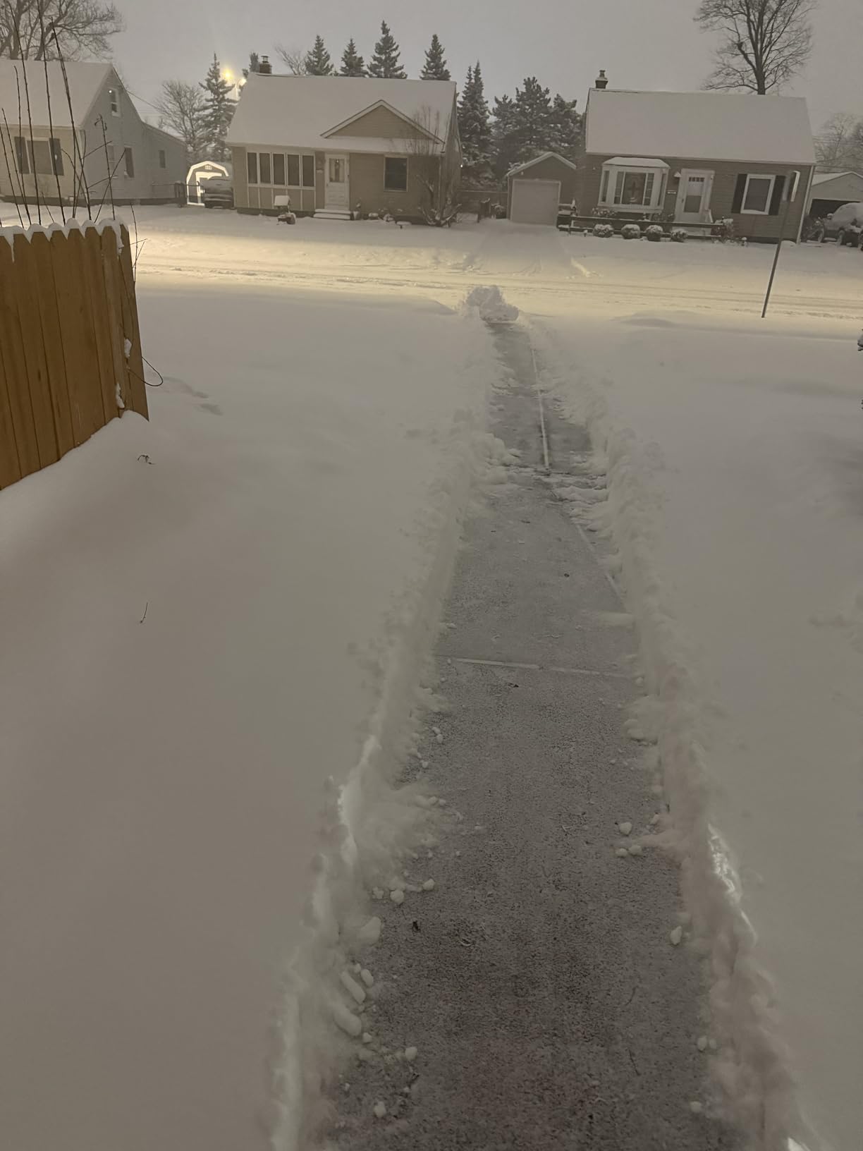 The Original Snow Pusher 24 Inches Customer Review The Original Snow Pusher 24 Inches - Customer Photo 1