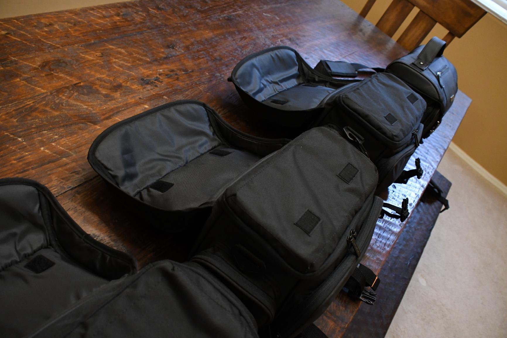 Amazon Basics Large DSLR Gadget Bag, Black with Grey Interior Customer Review Amazon Basics Large DSLR Gadget Bag, Black with Grey Interior - Customer Photo 1