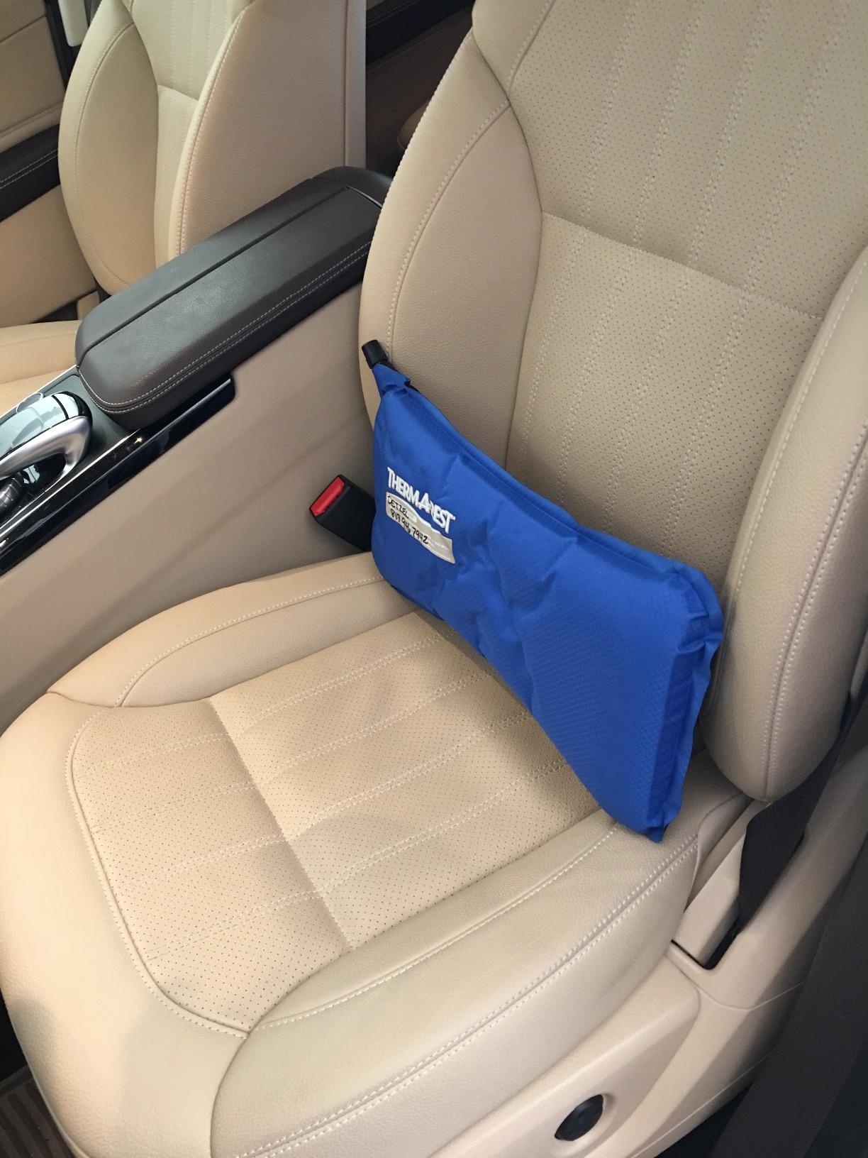 Therm-a-Rest Lumbar Travel Pillow - Self-Inflating Back Support for Airplane and Office Travel - Customer Photo 1