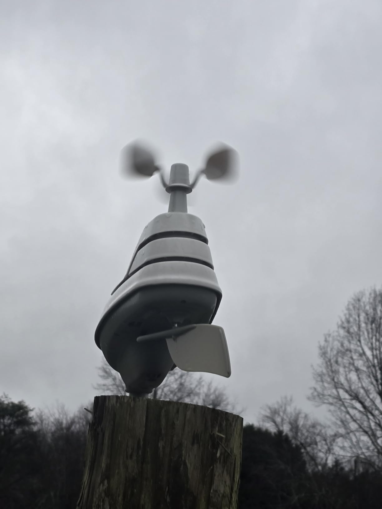 AcuRite Iris (5-in-1) Indoor/Outdoor Wireless Weather Station for Indoor and Outdoor Temperature and Humidity, Wind Speed and Direction, and Rainfall with Digital Display (01512M) - Customer Photo 1