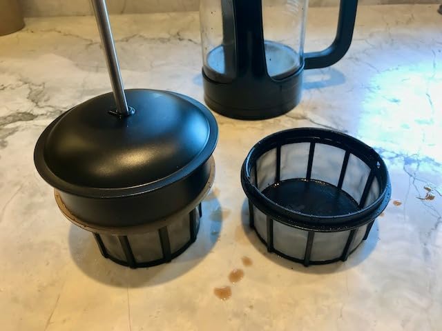 ESPRO P3 French Press Coffee Maker – Patented Double Micro-Filter for Grit-Free Brew, Heat Resistant thicker Borosilicate Glass Coffee press – (18 oz) Customer Review ESPRO P3 French Press Coffee Maker – Patented Double Micro-Filter for Grit-Free Brew, Heat Resistant thicker Borosilicate Glass Coffee press – (18 oz) - Customer Photo 2