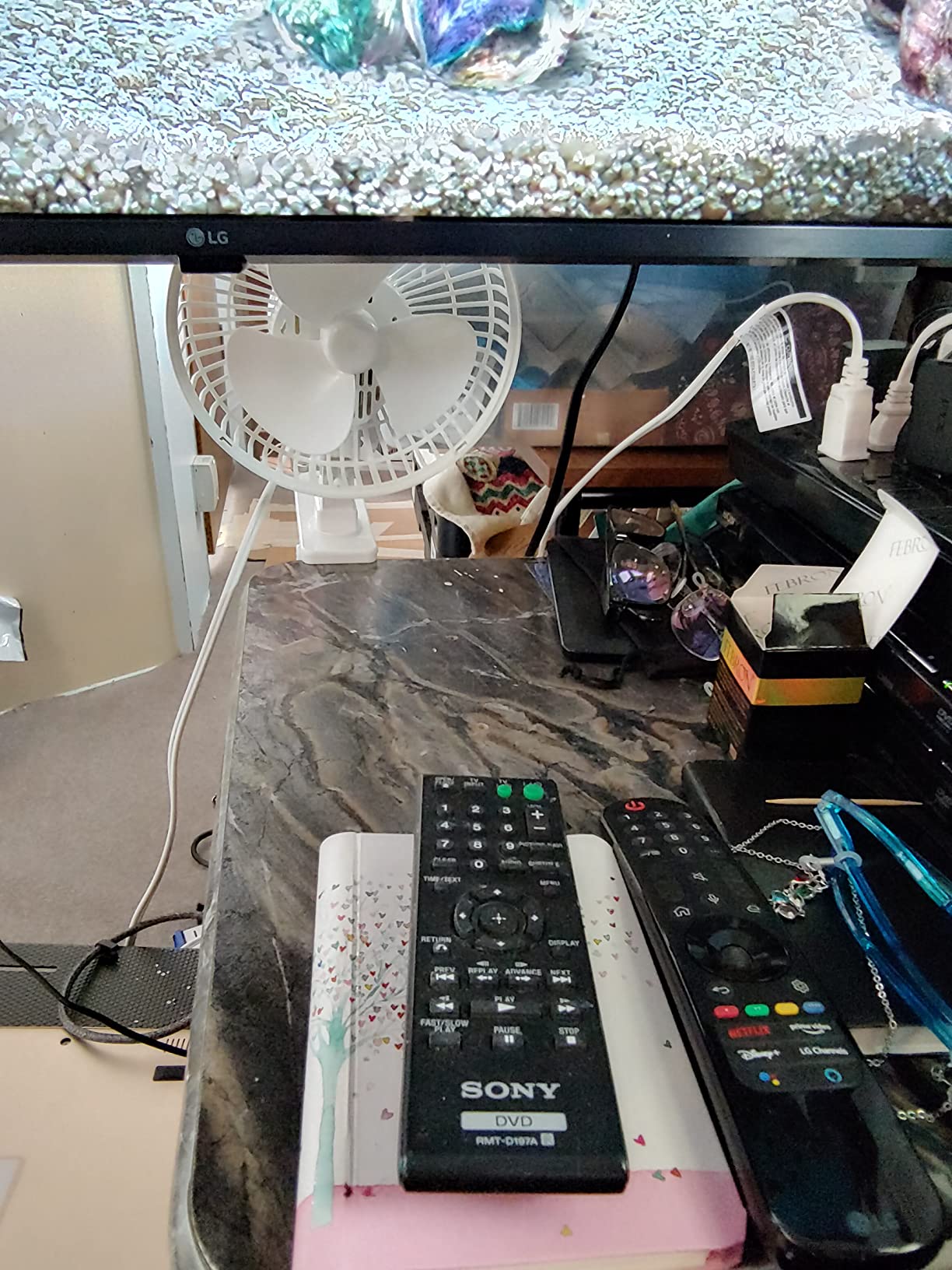 Genesis 6-Inch Clip Convertible Table-Top & Clip Fan Two Quiet Speeds - Ideal For The Home, Office, Dorm, More Off White Customer Review Genesis 6-Inch Clip Convertible Table-Top & Clip Fan Two Quiet Speeds - Ideal For The Home, Office, Dorm, More Off White - Customer Photo 1