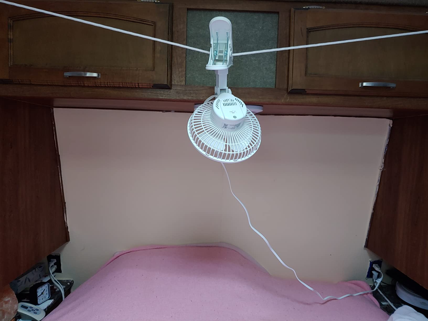 Genesis 6-Inch Clip Convertible Table-Top & Clip Fan Two Quiet Speeds - Ideal For The Home, Office, Dorm, More Off White Customer Review Genesis 6-Inch Clip Convertible Table-Top & Clip Fan Two Quiet Speeds - Ideal For The Home, Office, Dorm, More Off White - Customer Photo 2