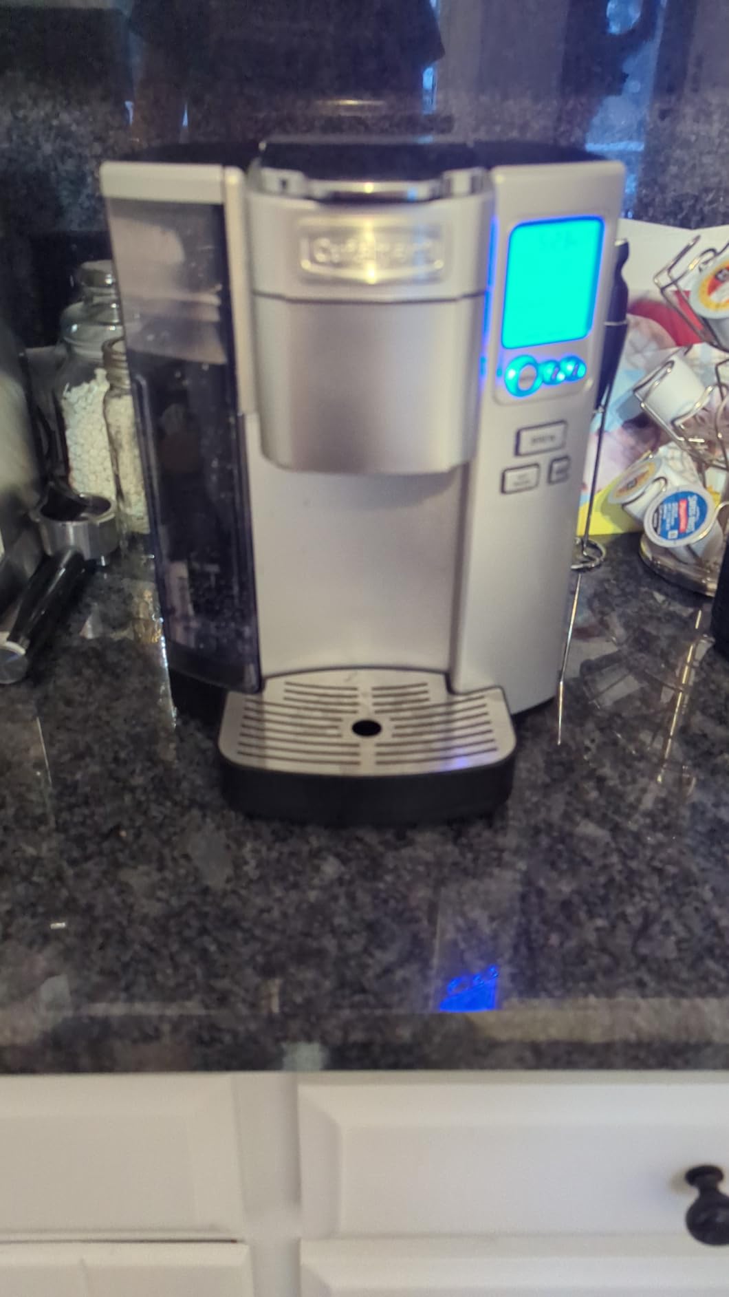 Cuisinart Coffee Maker, Single Serve 72-Ounce Reservoir Pod Coffee Machine, Programmable Brewing & Hot Water Dispenser, 3 Cup-Size Settings, Stainless Steel, SS-10P1 - Customer Photo 1