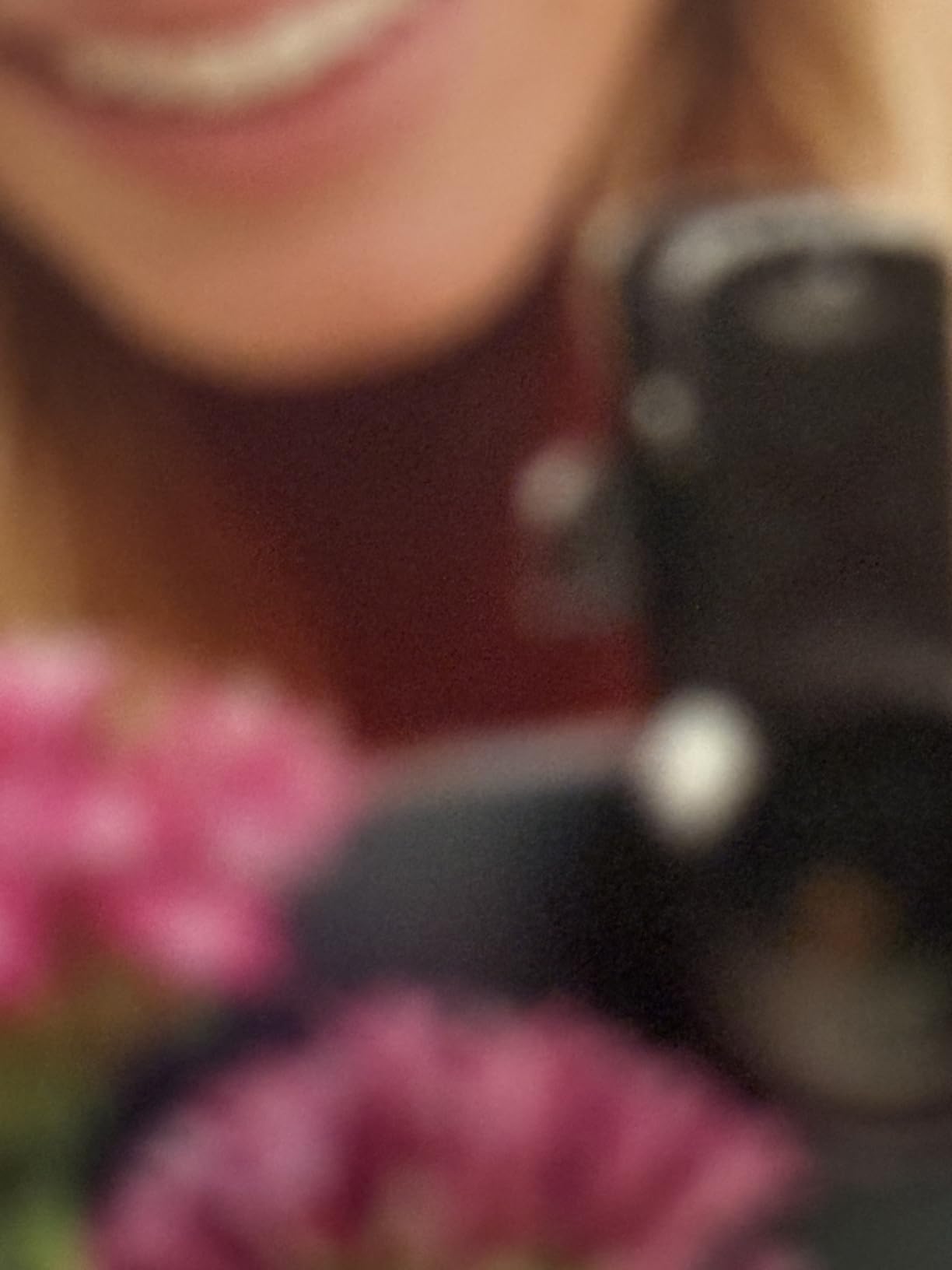 Xenvo Pro Lens Kit for iPhone and Android, Macro and Wide Angle Lens with LED Light and Travel Case - Customer Photo 2