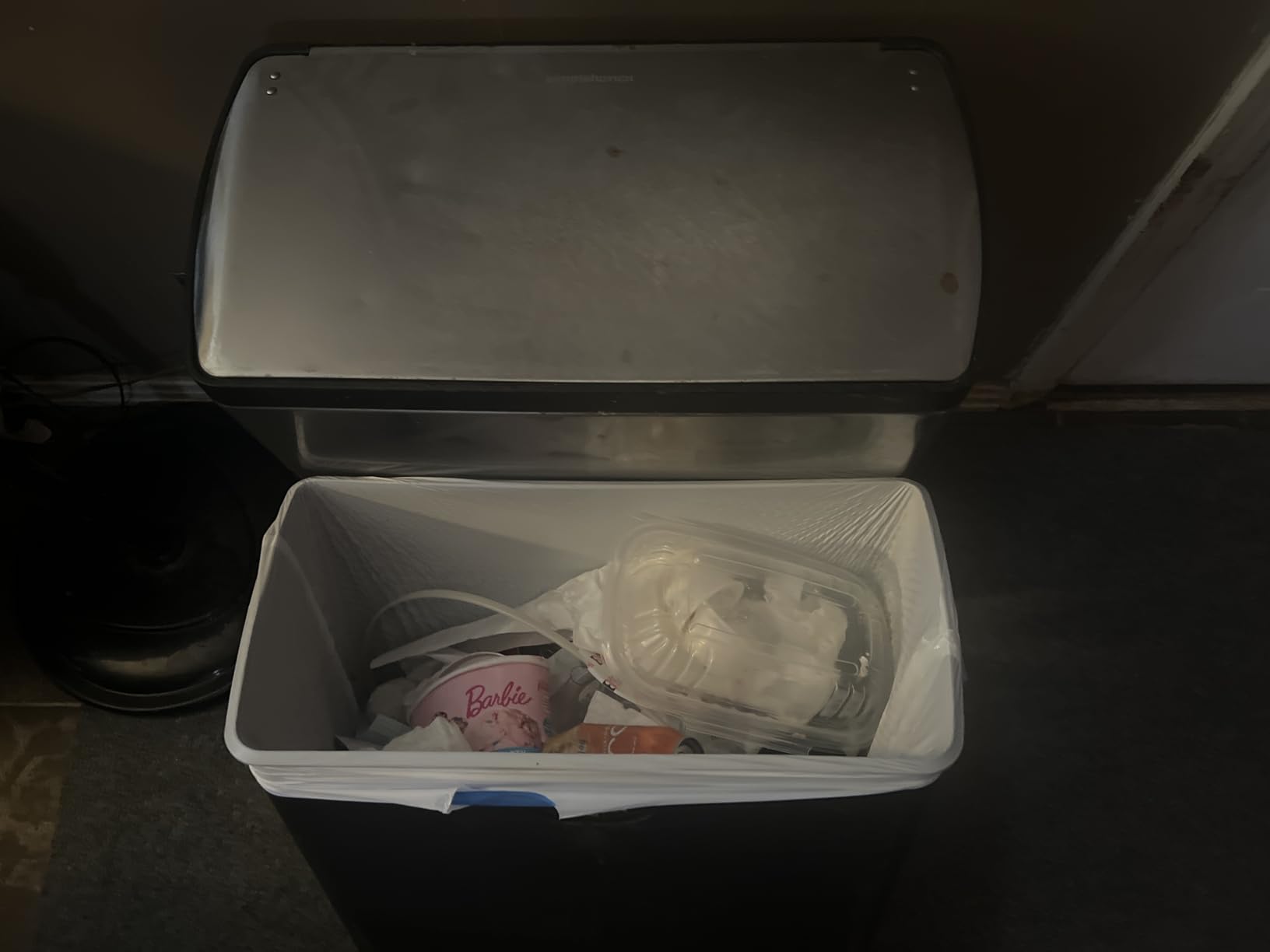 Hefty Ultra Strong Tall Kitchen Trash Bags, Unscented, 13 Gallon, 80 Count - Customer Photo 1