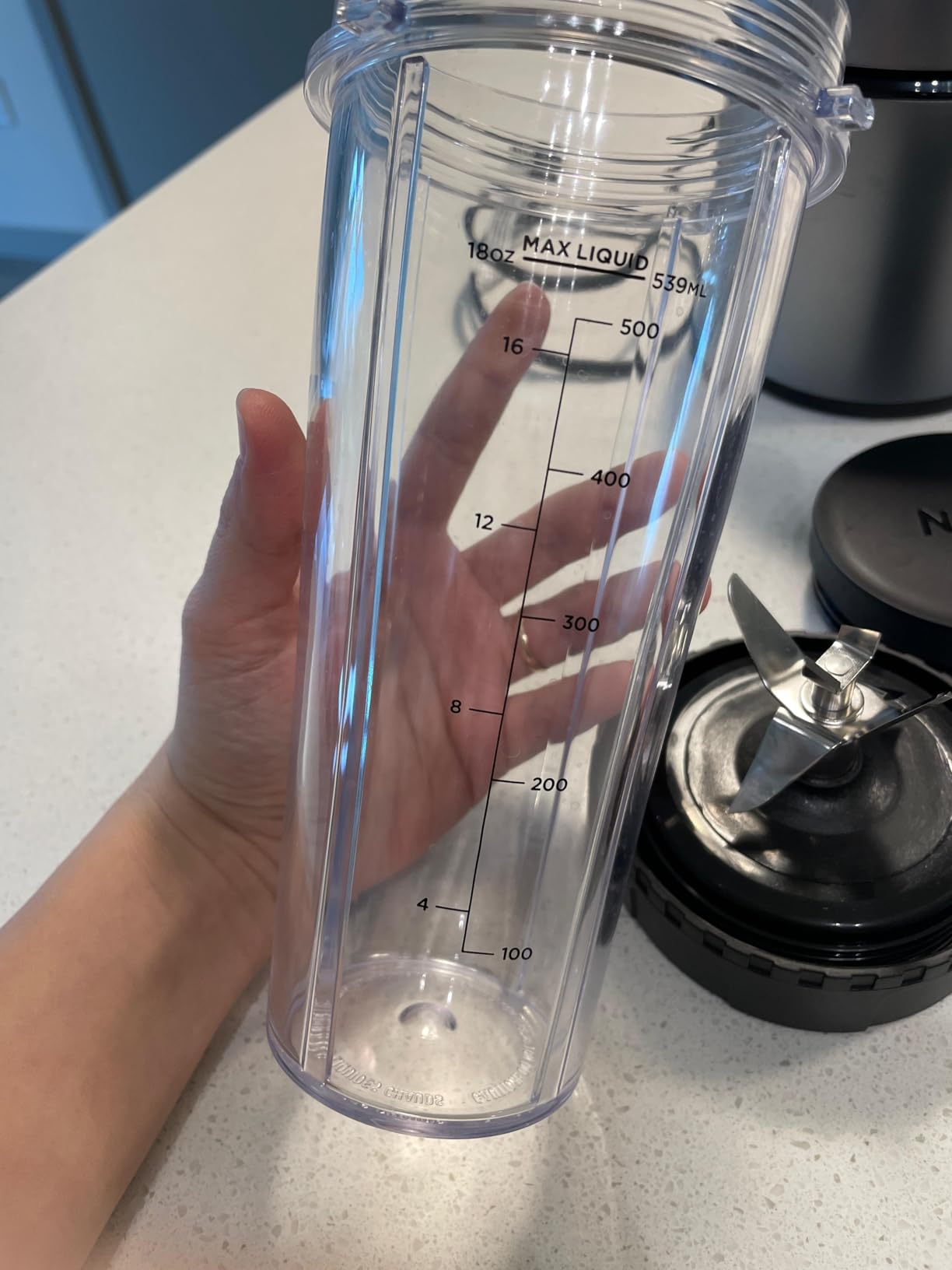 Ninja Fit Compact Personal Blender, Portable Blender for-Smoothies, Shakes, Food Prep, and Frozen Blending, 700-Watt Base, (2) 16-oz. Cups and Spout Lids, Black QB3001SS - Customer Photo 1