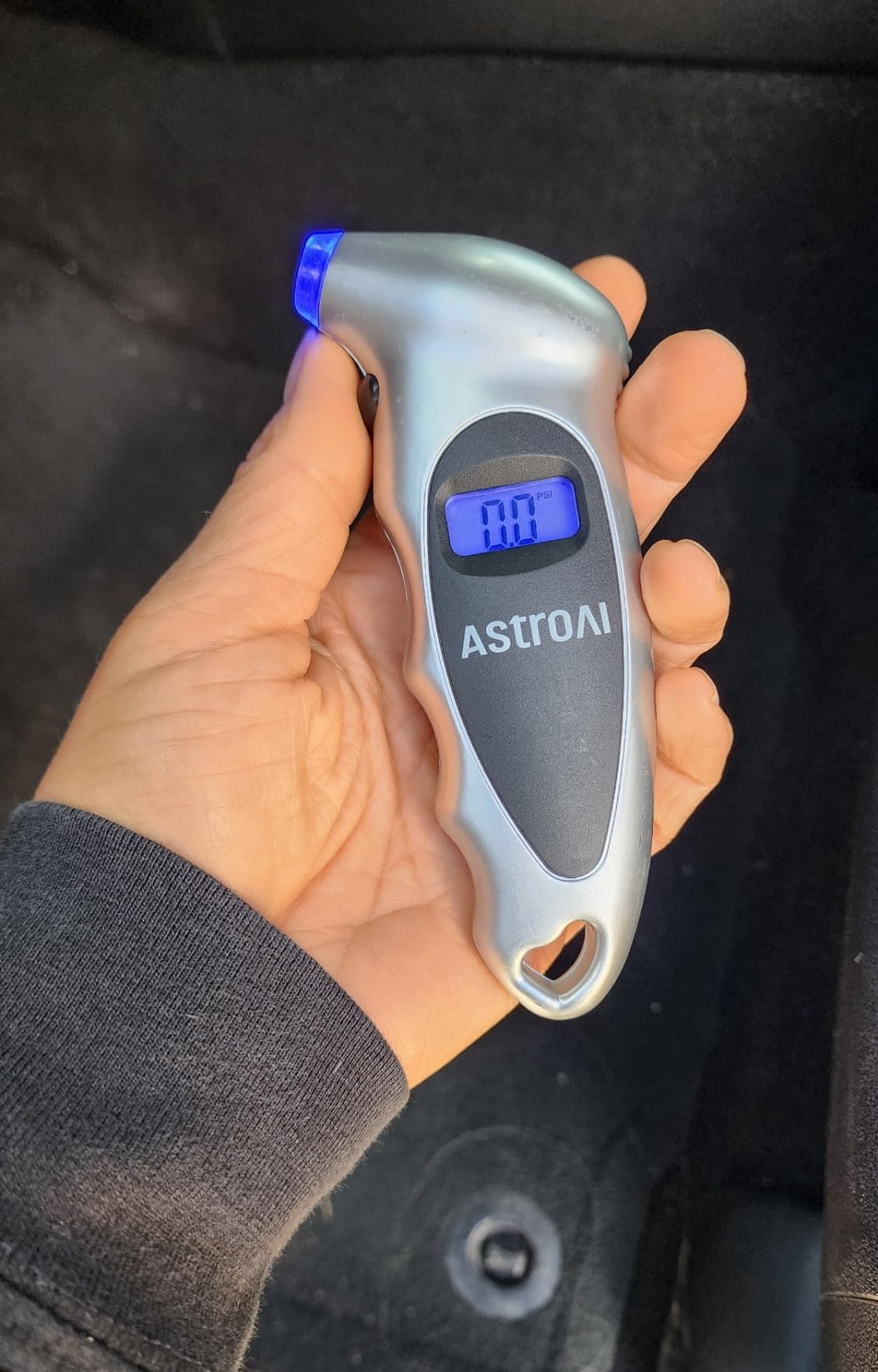 AstroAI Digital Tire Pressure Gauge 0-150PSI, Accurate in 0.1 Increments, Tire Repair Tools with Backlit LCD and Presta Valve Adaptor Included, 4 Units of Measurement for Car Truck Bicycle, Silver Customer Review AstroAI Digital Tire Pressure Gauge 0-150PSI, Accurate in 0.1 Increments, Tire Repair Tools with Backlit LCD and Presta Valve Adaptor Included, 4 Units of Measurement for Car Truck Bicycle, Silver - Customer Photo 2