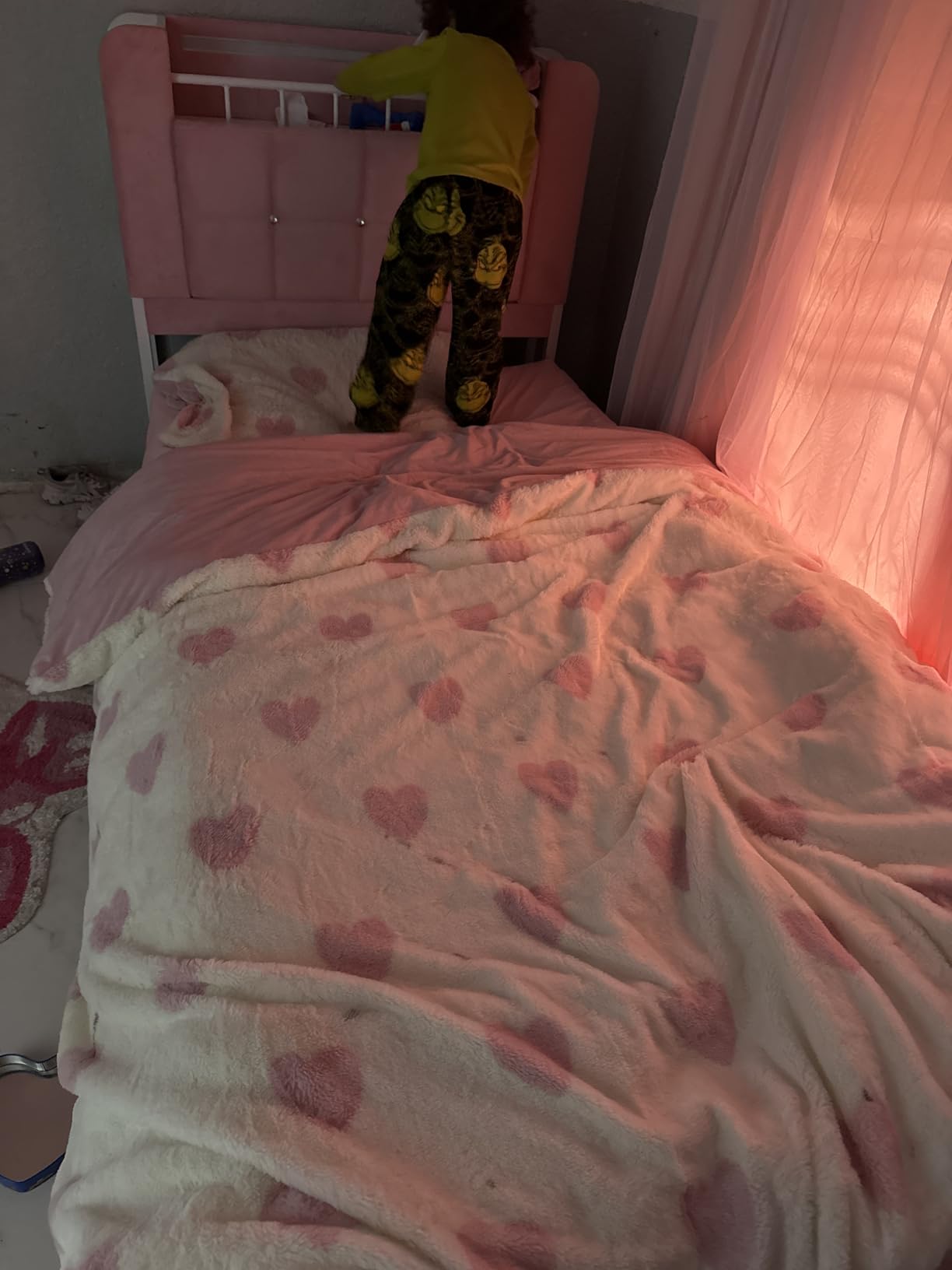 Utopia Bedding Comforters Queen Size, All Season Duvet Insert, Down Alternative Box Stitched Bed Comforter with Corner Tabs - Customer Photo 1