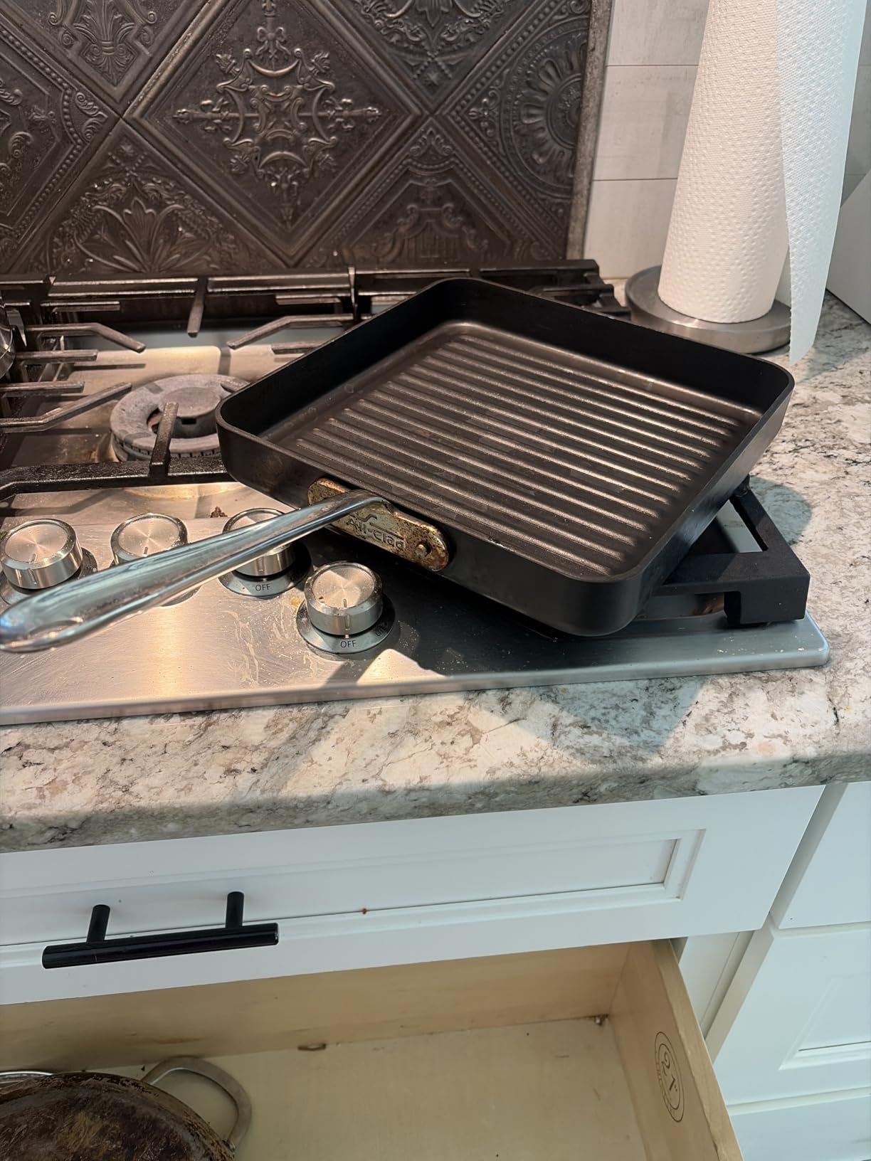 All-Clad HA1 Hard Anodized Nonstick Grill 11x11 Inch Oven Safe 350F Pots and Pans, Cookware Black - Customer Photo 1