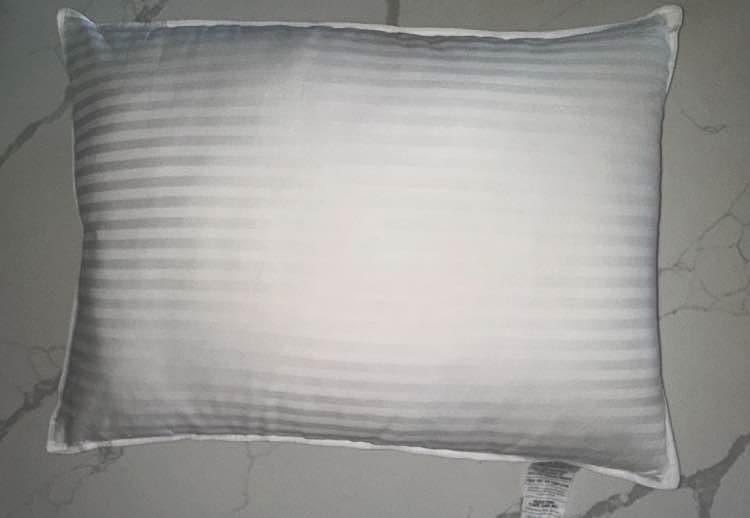 Beckham Hotel Collection Bed Pillows Standard/Queen Size Set of 2 - Original Soft Down Alternative Pillow for Sleeping - Soft Support for Back, Stomach or Side Sleepers customer photo 2