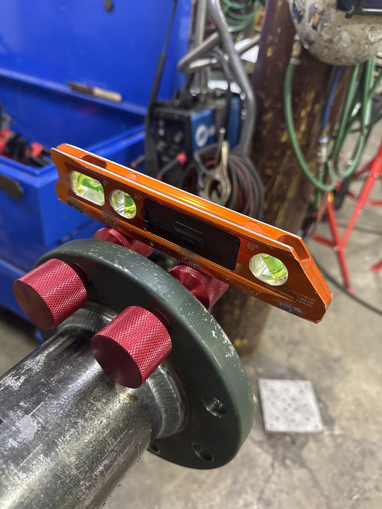Klein Tools 935RBLT Level, 9-Inch Lighted Torpedo Level with Magnet, 0/45/90 Degree Vials and V-Groove, Water and Impact Resistant, High-Visibility - Customer Photo 1