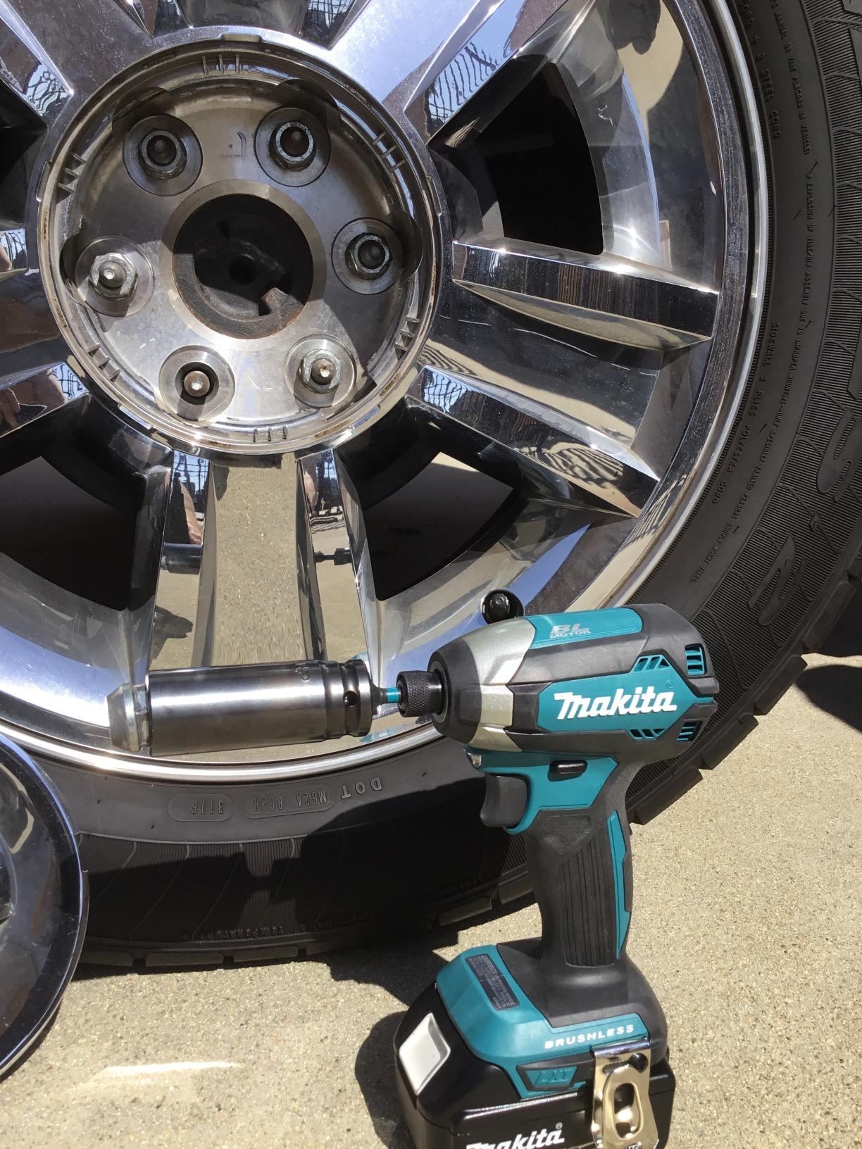 Makita XDT13Z 18V LXT Lithium-Ion Brushless Cordless Impact Driver, Tool Only, Variable Speed - Customer Photo 1