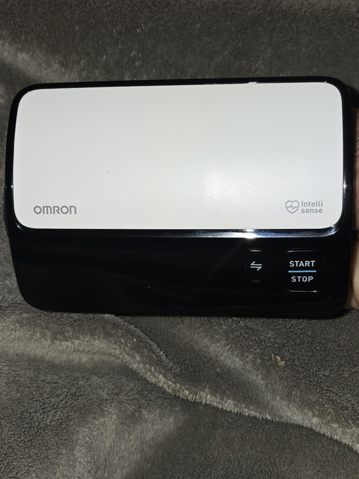 OMRON Evolv Wireless Blood Pressure Monitor for Home Use & Upper Arm Blood Pressure Cuff - #1 Doctor & Pharmacist Recommended Brand - Clinically Validated - Connect App Customer Review OMRON Evolv Wireless Blood Pressure Monitor for Home Use & Upper Arm Blood Pressure Cuff - #1 Doctor & Pharmacist Recommended Brand - Clinically Validated - Connect App - Customer Photo 2