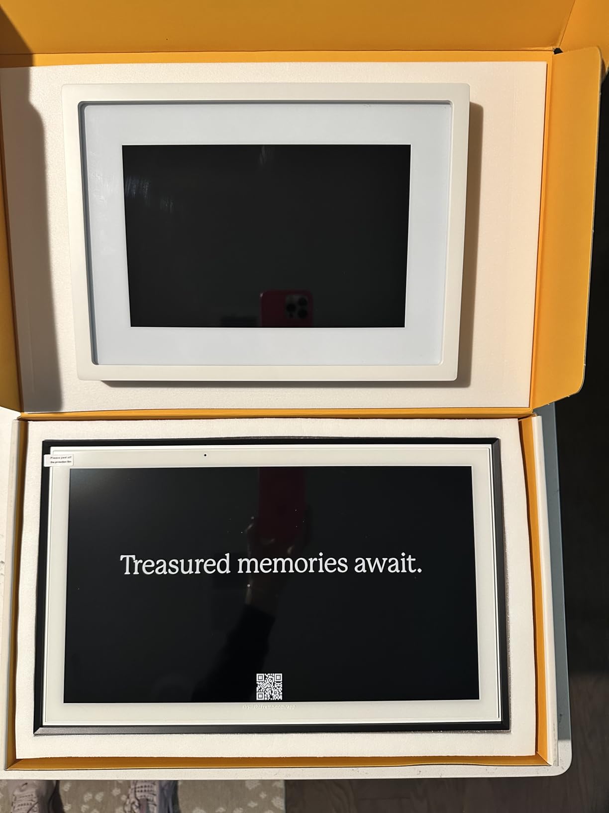 Skylight Frame – WiFi Digital Picture Frame Customer Support, Touch Screen Digital Photo Frame with Easy Setup, Photo Gifts for Parents and Grandparents - 10 Inch Black Customer Review Skylight Frame – WiFi Digital Picture Frame Customer Support, Touch Screen Digital Photo Frame with Easy Setup, Photo Gifts for Parents and Grandparents - 10 Inch Black - Customer Photo 2