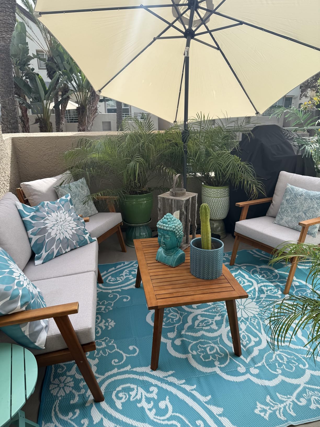 Best Choice Products 10ft Solar Polyester LED Lighted Patio Umbrella w/Tilt Adjustment and UV-Resistant Fabric - Customer Photo 3