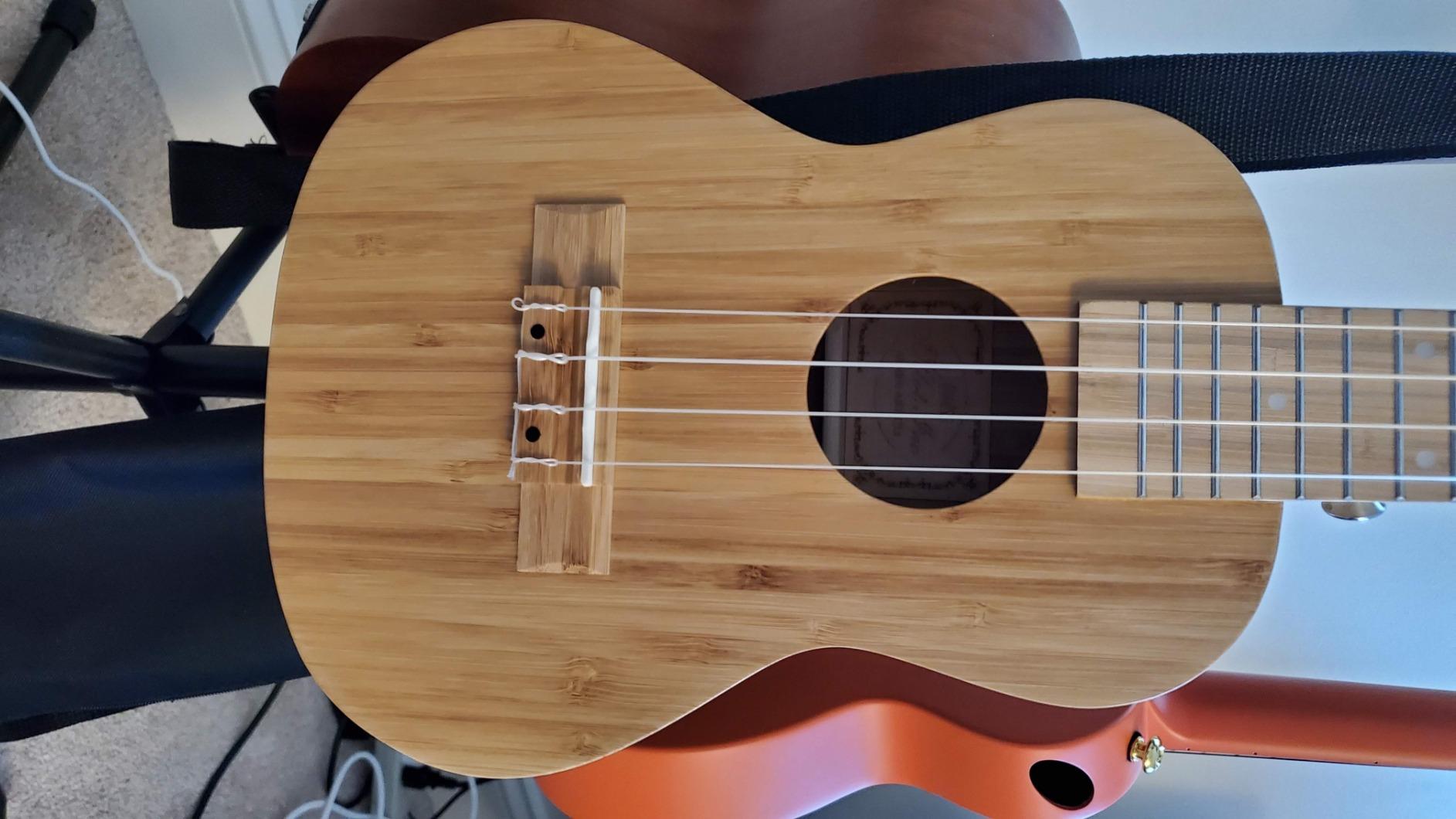 AKLOT Concert Ukelele Solid Mahogany 23 inch Customer Review AKLOT Concert Ukelele Solid Mahogany 23 inch - Customer Photo 2