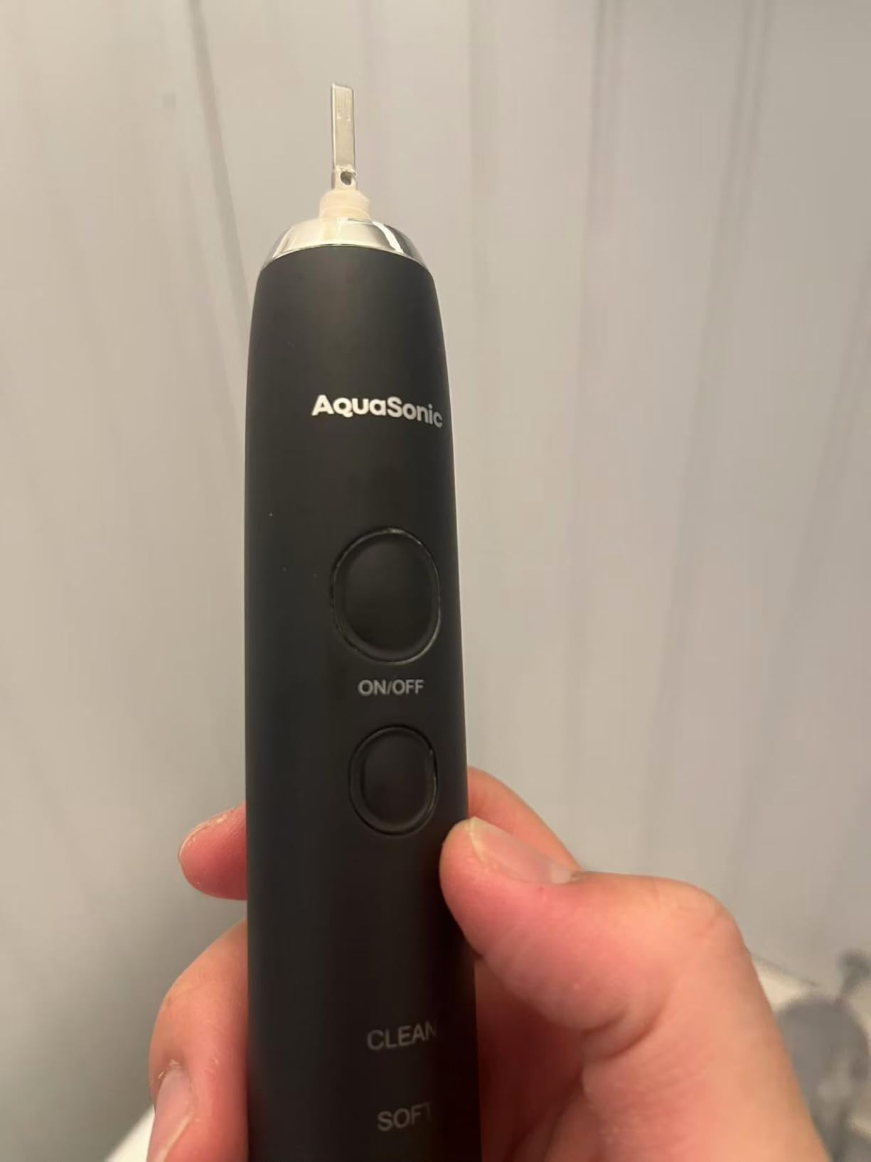 Aquasonic Black Series Ultra Whitening Toothbrush – ADA Accepted Electric Toothbrush- 8 Brush Heads & Travel Case – 40,000 VPM Electric Motor & Wireless Charging - 4 Modes w Smart Timer - Customer Photo 2