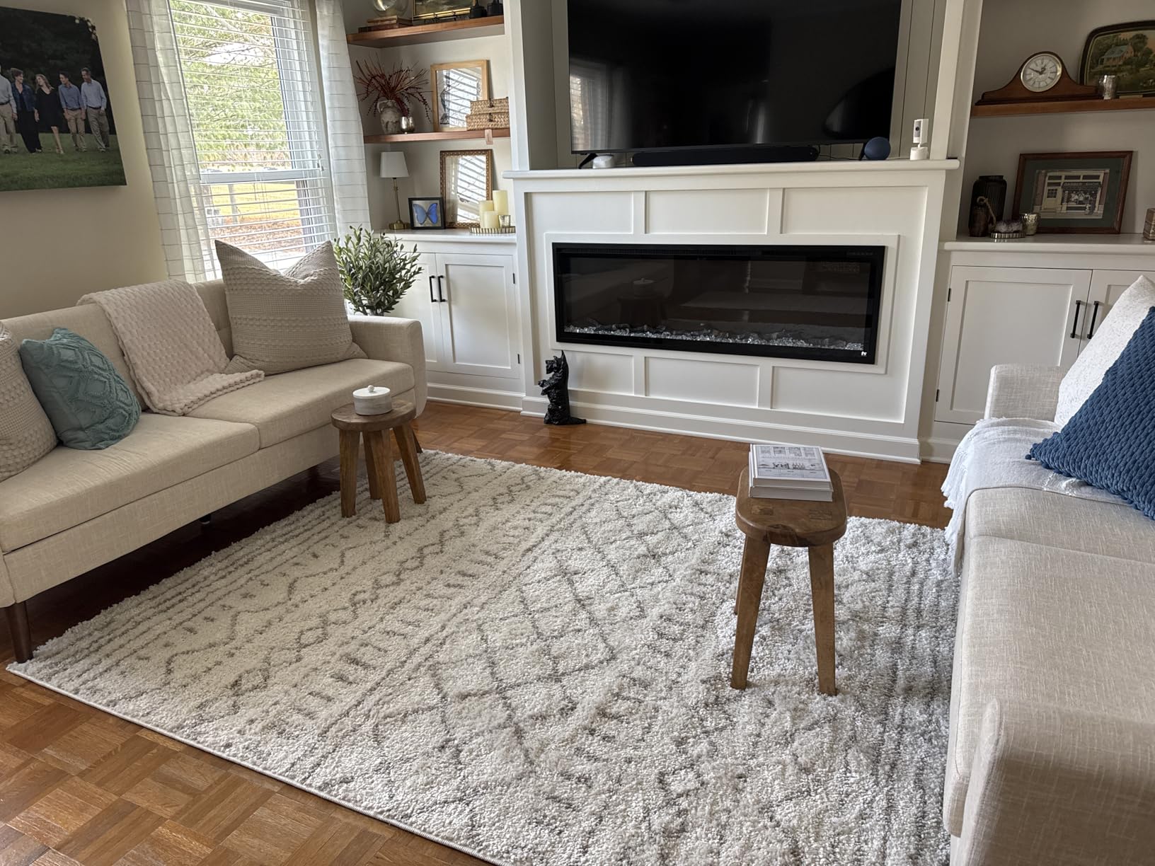 SAFAVIEH Area Rug 10x14 - Arizona Shag Collection - Large - Ivory & Beige, Moroccan Boho Design, Non-Shedding & Easy to Clean, Ideal for Living Room, Bedroom, Dining Space (ASG741A) Customer Review SAFAVIEH Area Rug 10x14 - Arizona Shag Collection - Large - Ivory & Beige, Moroccan Boho Design, Non-Shedding & Easy to Clean, Ideal for Living Room, Bedroom, Dining Space (ASG741A) - Customer Photo 1