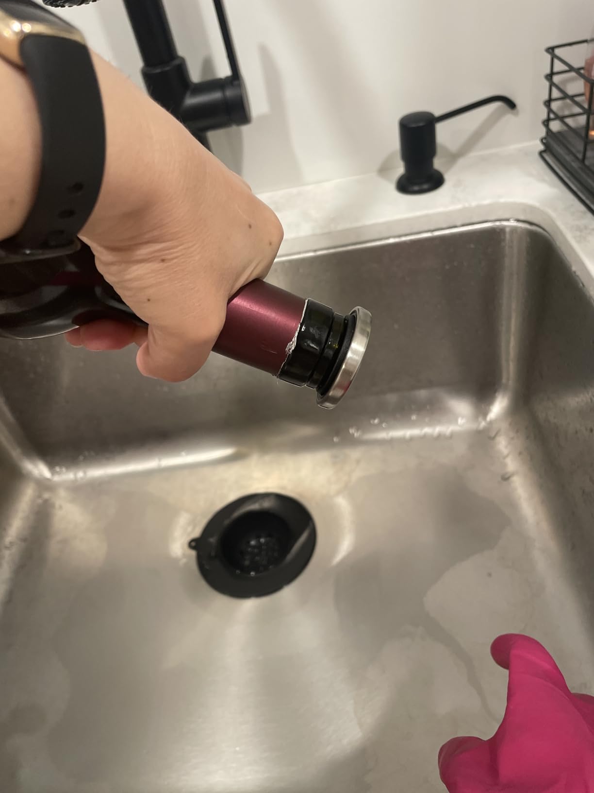 OXO SteeL Leakproof Expanding Wine Stopper (2 Pack) - Customer Photo 2