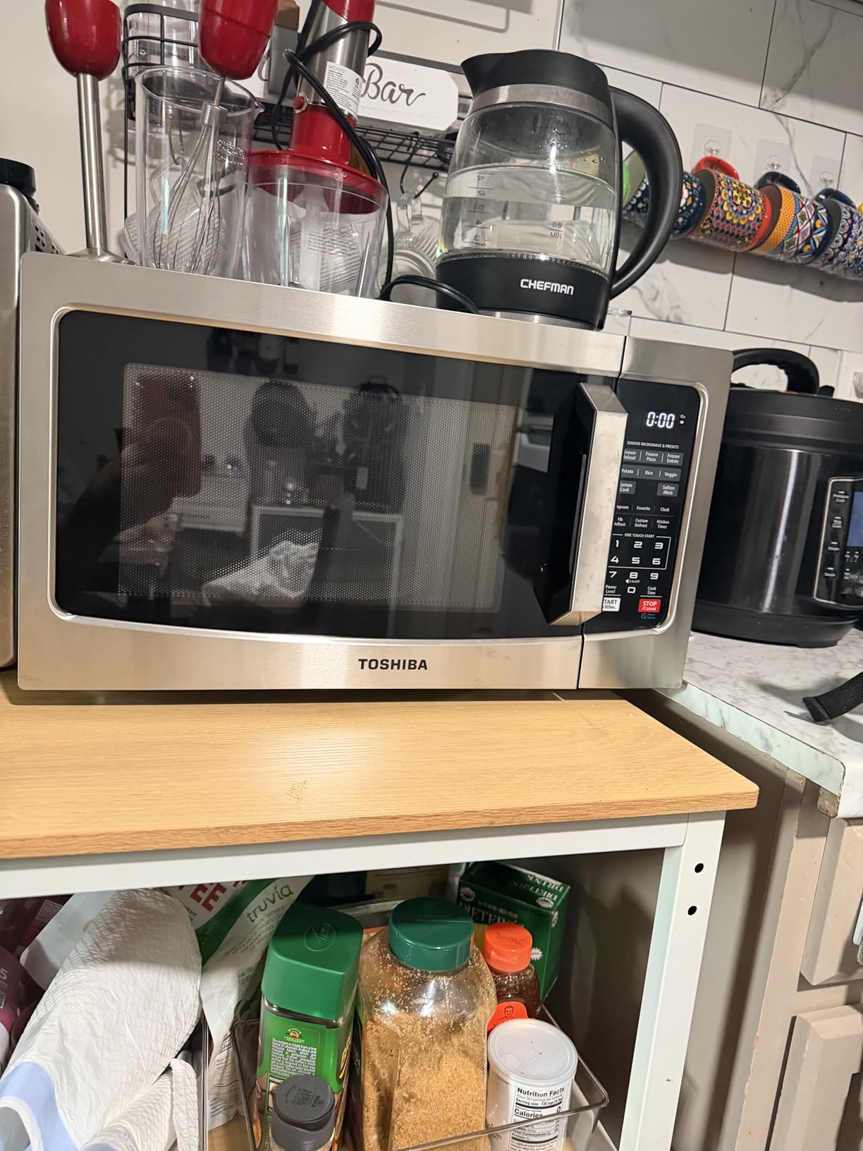 TOSHIBA EM131A5C-SS Countertop Microwave Ovens 1.2 Cu Ft with 12.4 inch Removable Turntable Smart Humidity Sensor 12 Auto Menus Mute Function ECO Mode Easy Clean Interior 1000W Silver customer photo 2
