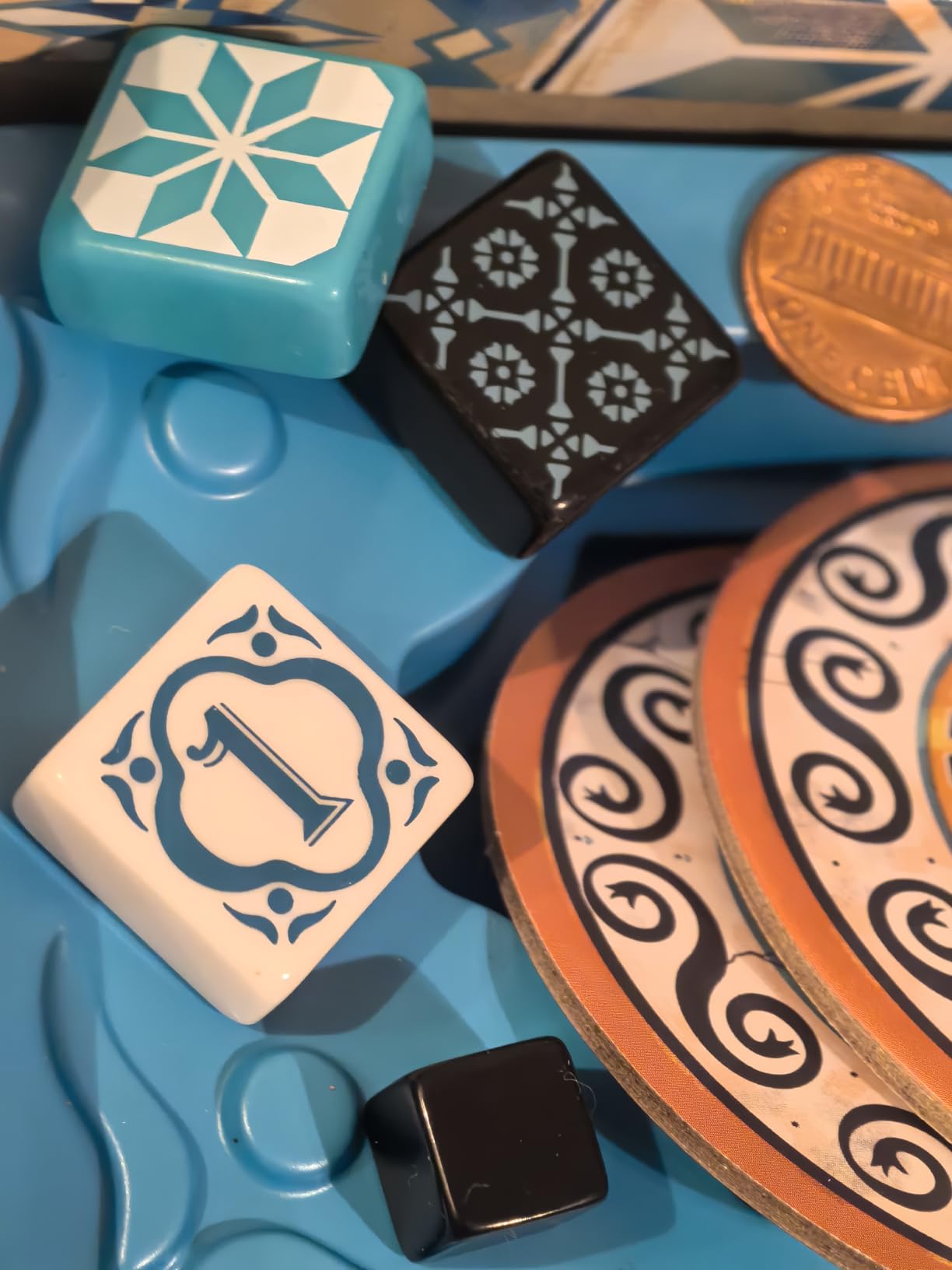 Azul Board Game - Award-Winning Tile-Placement Strategy with Beautiful Mosaic Art for Adults & Families, 2-4 Players Ages 8+, 30-45 Minute Playtime customer photo 1