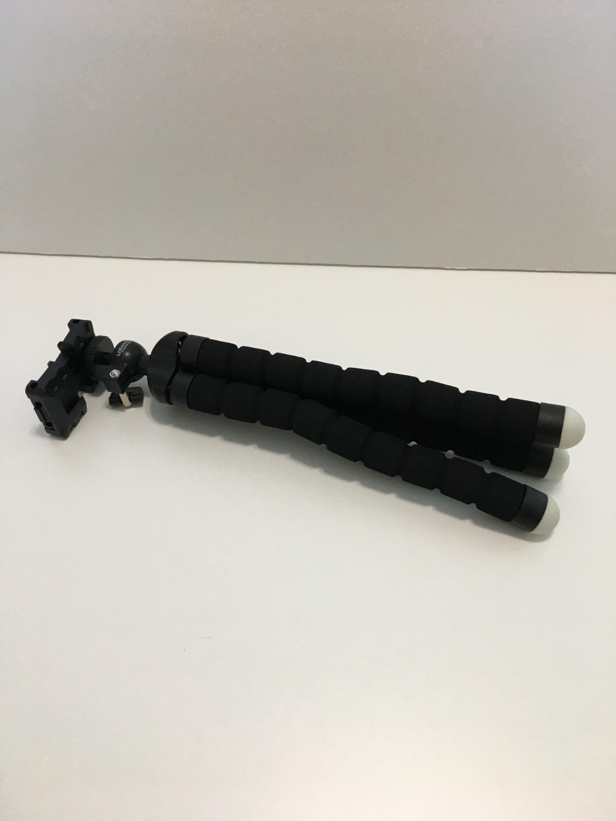 UBeesize Phone Tripod Pro S, Flexible Desk Stand with Wireless Remote, Mini Holder for Camera and GoPro Customer Review UBeesize Phone Tripod Pro S, Flexible Desk Stand with Wireless Remote, Mini Holder for Camera and GoPro - Customer Photo 3