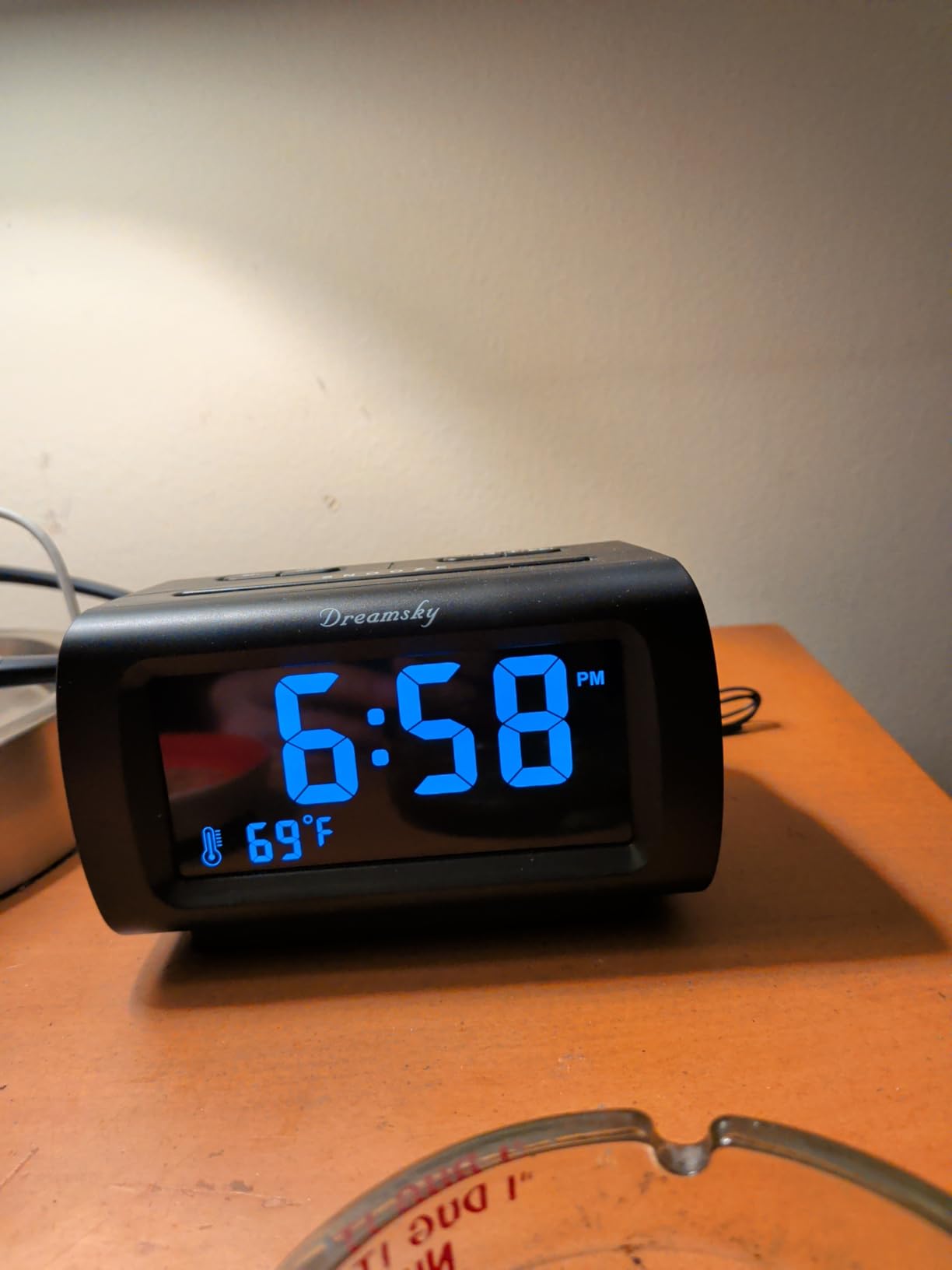 DreamSky Alarm Clock Radios for Bedrooms with Battery Backup, Large Big Numbers with Dimmer Wheel, USB Port - Customer Photo 2