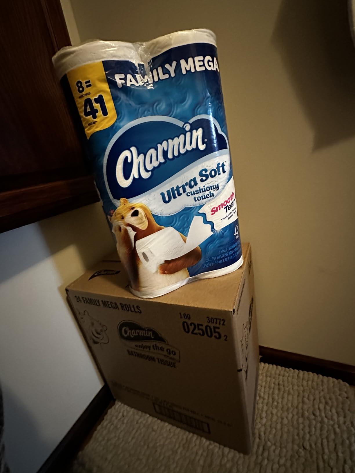 Charmin Ultra Soft Cushiony Touch Toilet Paper, 24 Family Mega = 123 Regular Rolls, White Customer Review Charmin Ultra Soft Cushiony Touch Toilet Paper, 24 Family Mega = 123 Regular Rolls, White - Customer Photo 3
