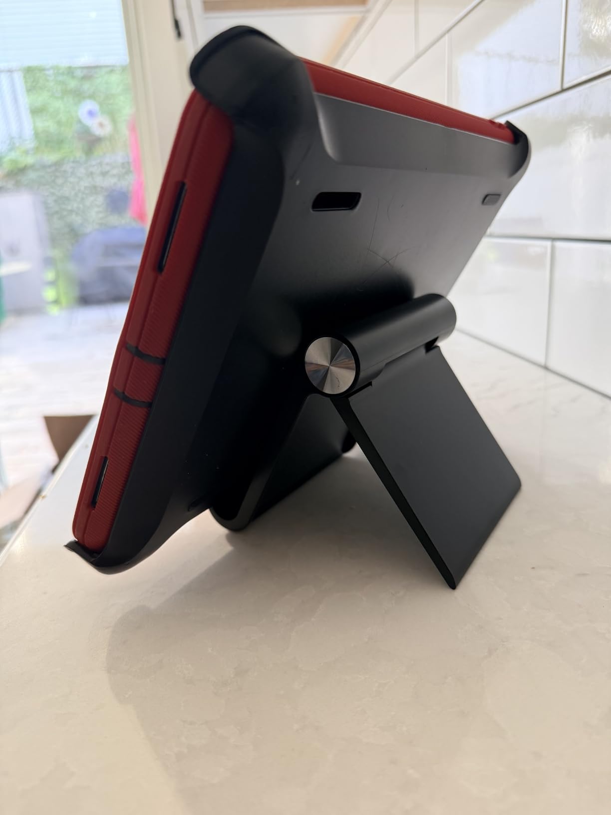 UGREEN Tablet Stand Holder Adjustable Portable Desktop Dock Office Compatible with iPad Pro 11 9.7 10.5 Air Mini 5 4 3 2 iPhone 17 16 15 14 13 12 Black Customer Review UGREEN Tablet Stand Holder Adjustable Portable Desktop Dock Office Compatible with iPad Pro 11 9.7 10.5 Air Mini 5 4 3 2 iPhone 17 16 15 14 13 12 Black - Customer Photo 2