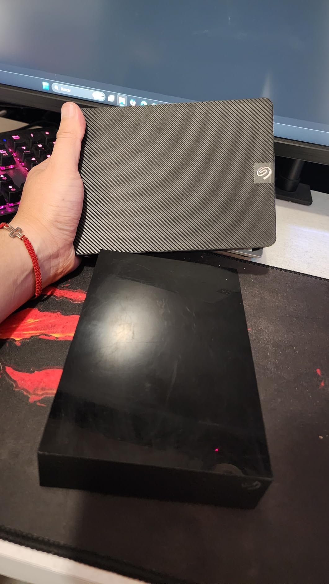 Seagate Portable 2TB External Hard Drive HDD — USB 3.0 for PC, Mac, PlayStation, & Xbox -1-Year Rescue Service (STGX2000400) - Customer Photo 1
