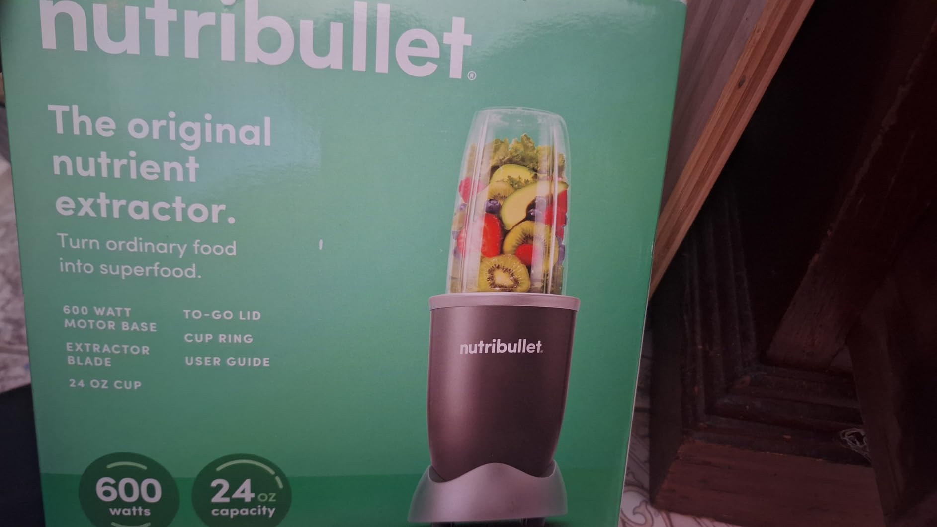 NutriBullet Personal Blender, Shakes, Smoothies, Food Prep, and Frozen Blending, 24 Ounces, 600 Watt, Gray, NBR-0601WM - Customer Photo 2