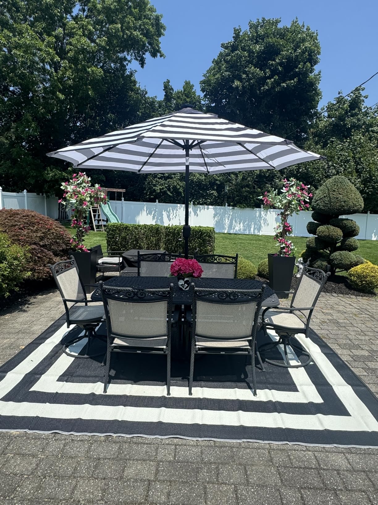 Sunnyglade 9' Solar LED Lighted Patio Umbrella with 8 Ribs/Tilt Adjustment and Crank Lift System - Customer Photo 2