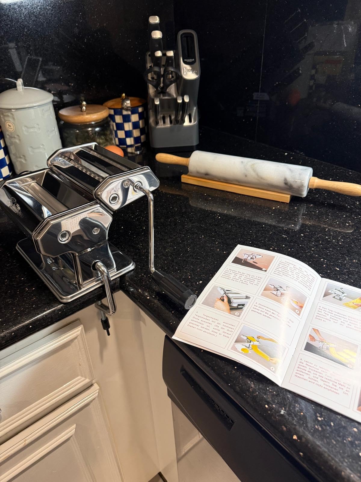 Sailnovo Pasta Maker Machine, 180 Roller Pasta Maker, 9 Adjustable Thickness Settings 2-in-1 Noodles Maker with Rollers and Cutter, Perfect for Spaghetti, Fettuccini, Lasagna or Dumpling Skin Silver - Customer Photo 2